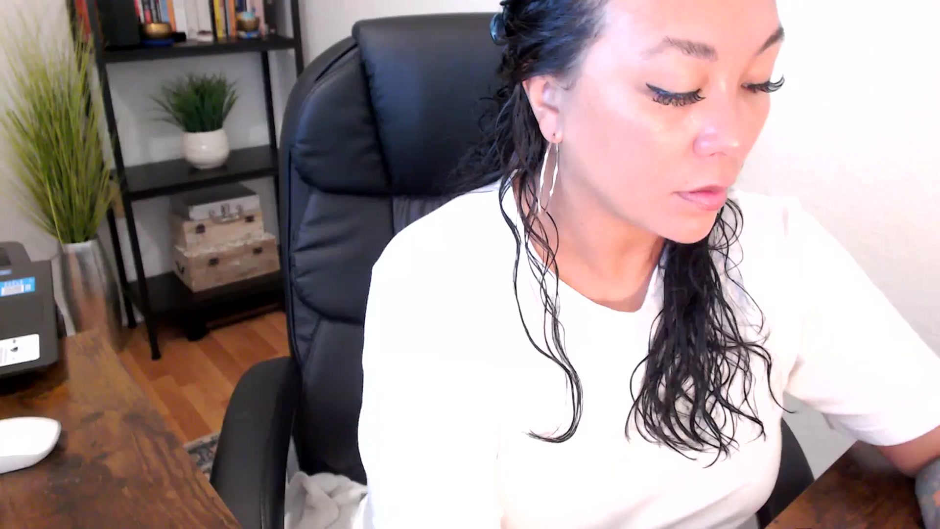 Gallery image thumbnail from MickaylaMoon's myfreecams stream on, 09/03/2024, 15:04 image 19 of 20