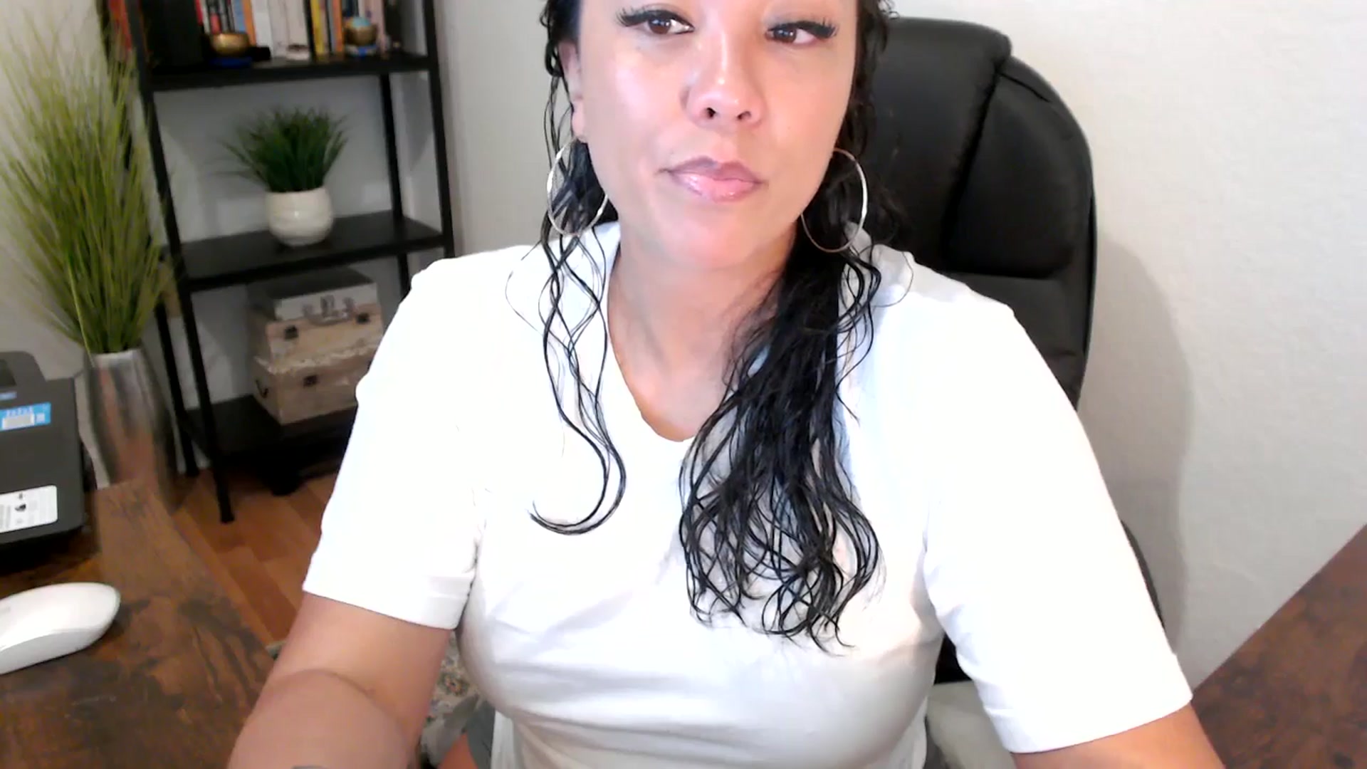 Gallery image thumbnail from MickaylaMoon's myfreecams stream on, 09/03/2024, 15:52 image 19 of 20
