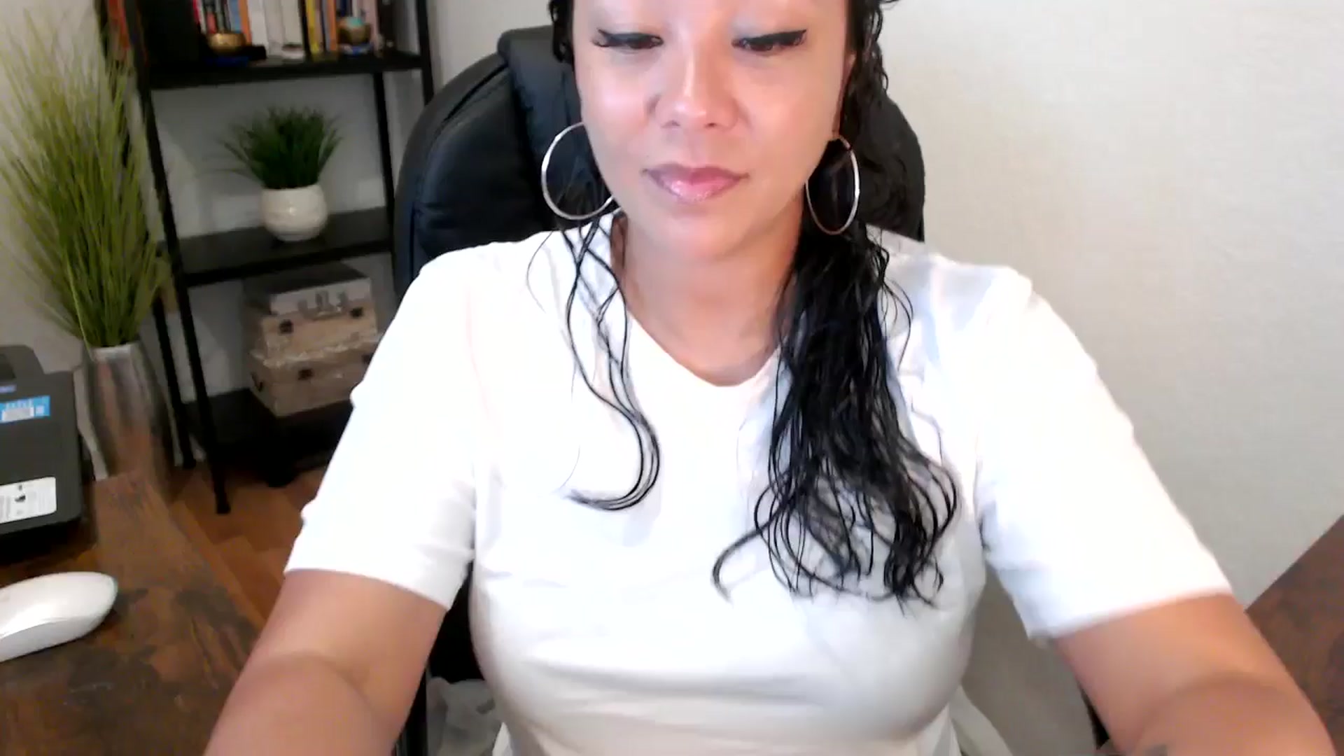 Gallery image thumbnail from MickaylaMoon's myfreecams stream on, 09/03/2024, 15:52 image 8 of 20