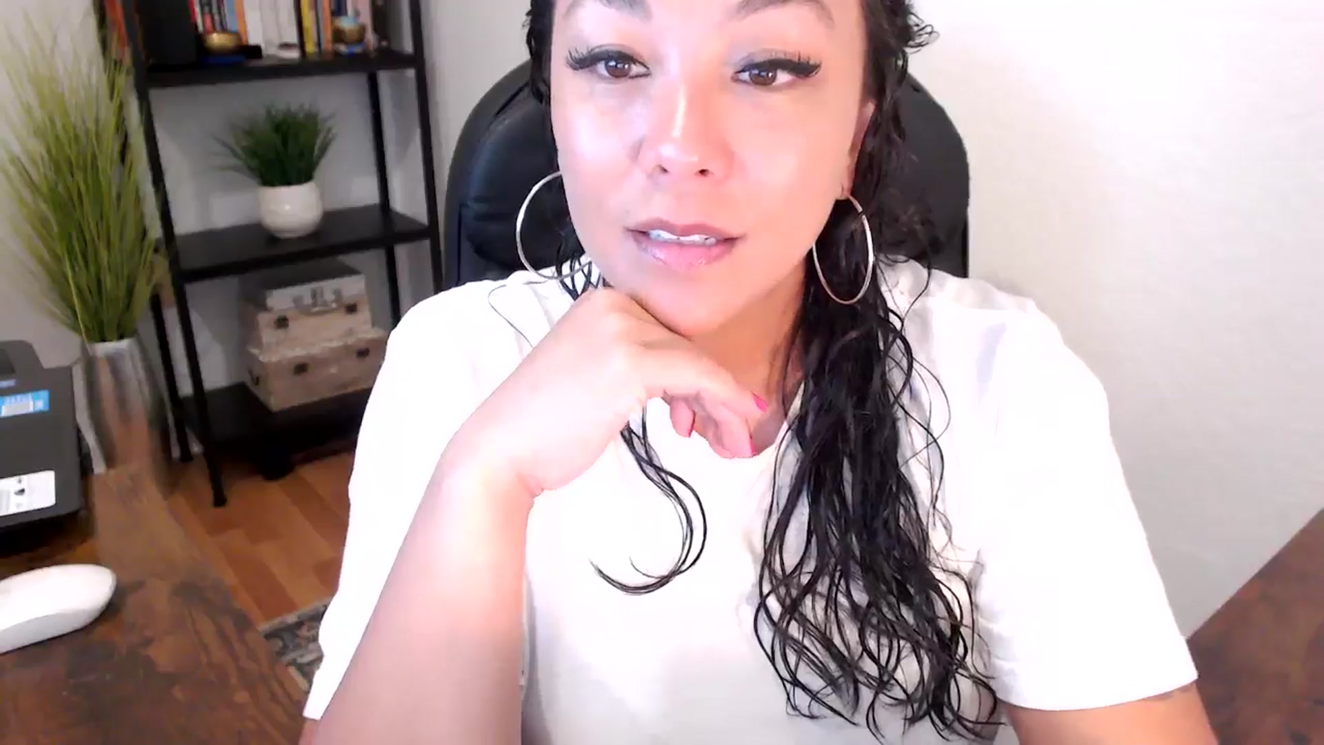 Gallery image thumbnail from MickaylaMoon's myfreecams stream on, 09/03/2024, 15:52 image 2 of 20