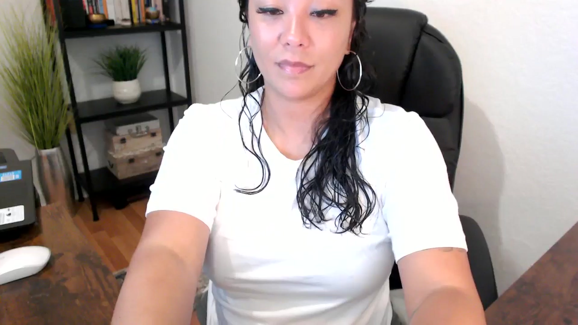 Gallery image thumbnail from MickaylaMoon's myfreecams stream on, 09/03/2024, 15:52 image 18 of 20