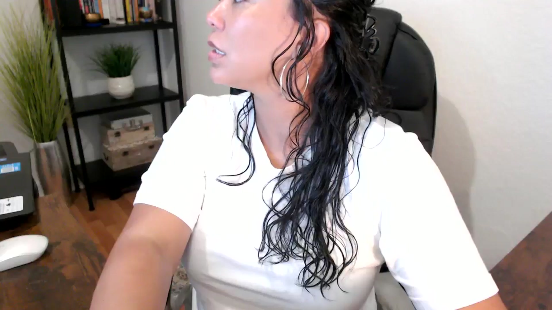 Gallery image thumbnail from MickaylaMoon's myfreecams stream on, 09/03/2024, 15:52 image 17 of 20
