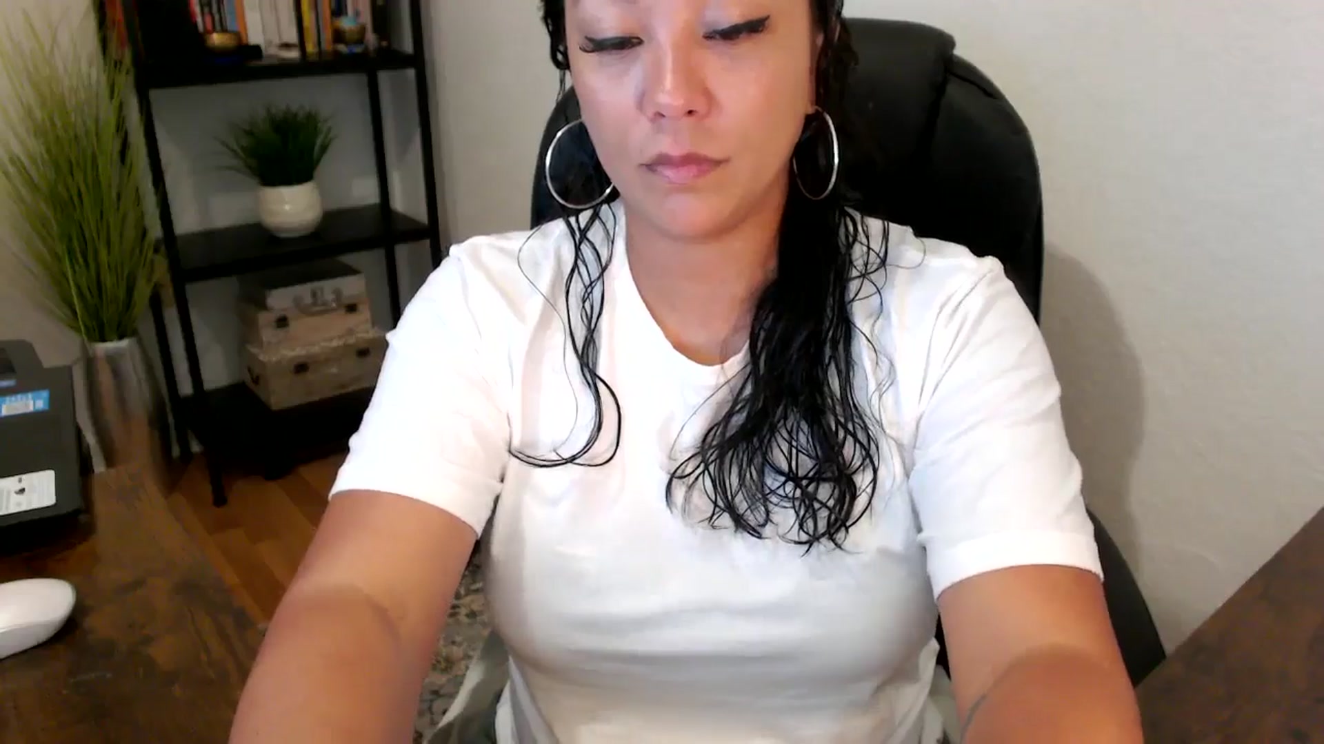 Gallery image thumbnail from MickaylaMoon's myfreecams stream on, 09/03/2024, 16:15 image 6 of 20