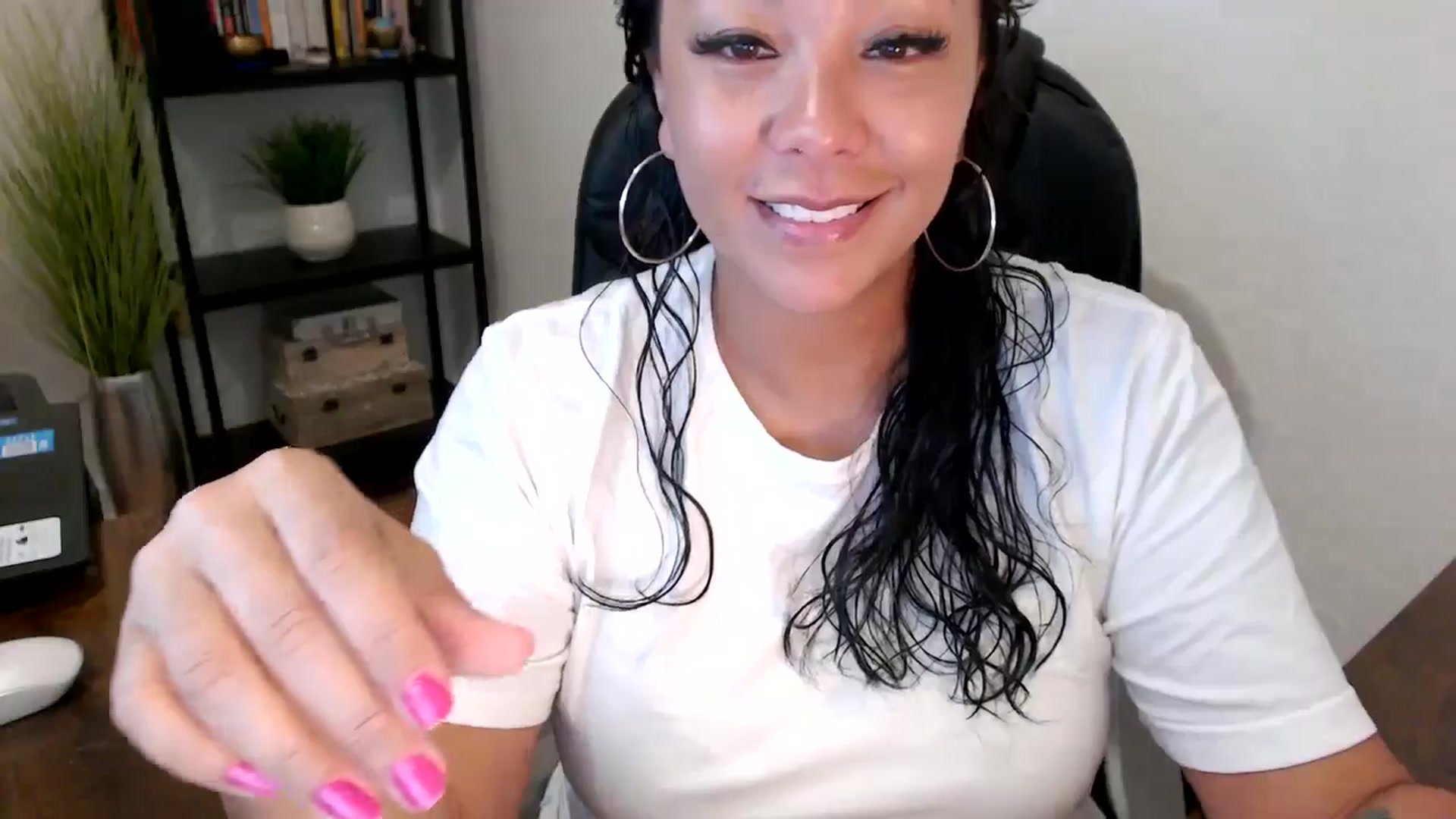 Gallery image thumbnail from MickaylaMoon's myfreecams stream on, 09/03/2024, 16:15 image 5 of 20