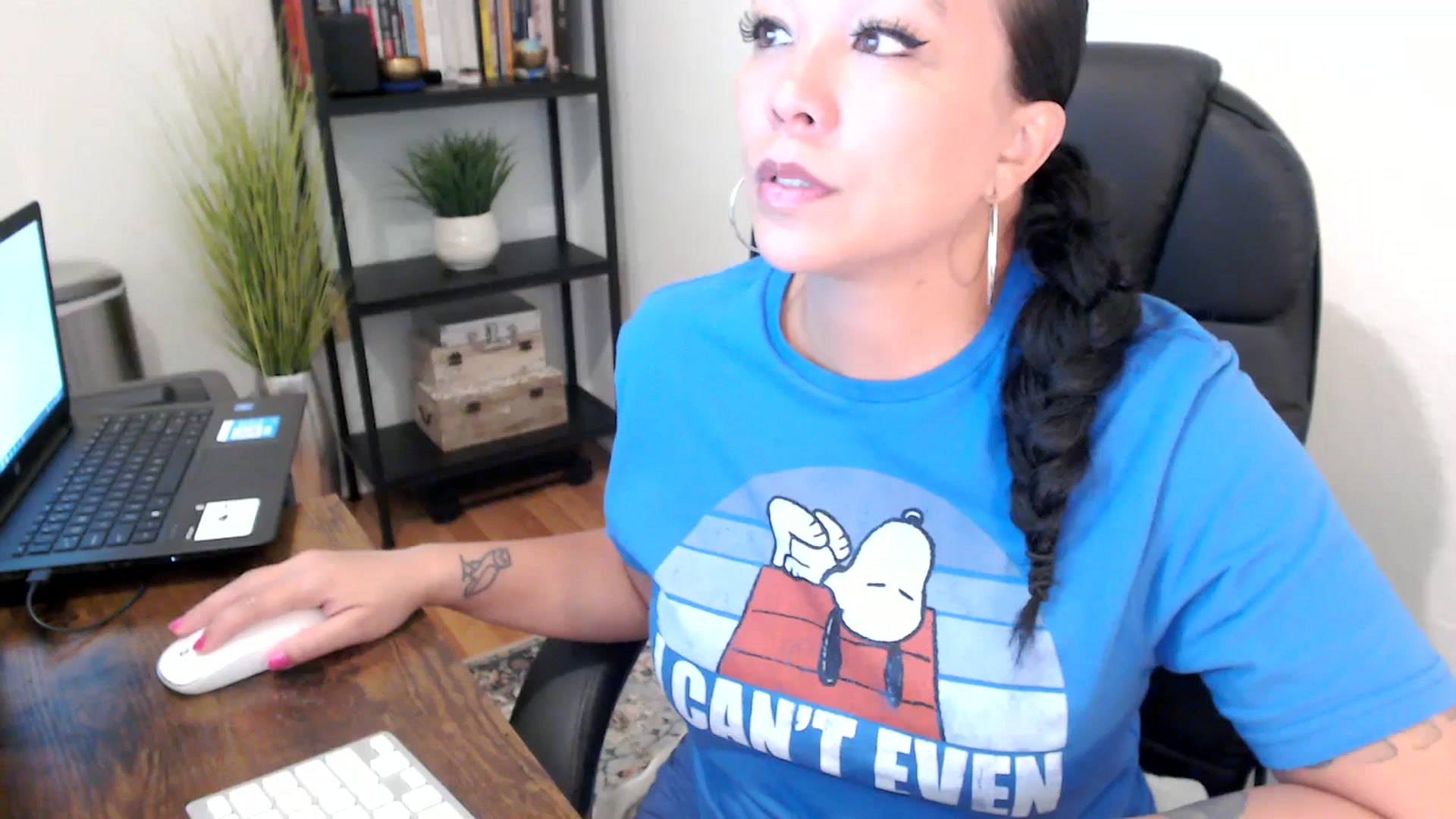 Gallery image thumbnail from MickaylaMoon's myfreecams stream on, 09/04/2024, 14:52 image 1 of 20