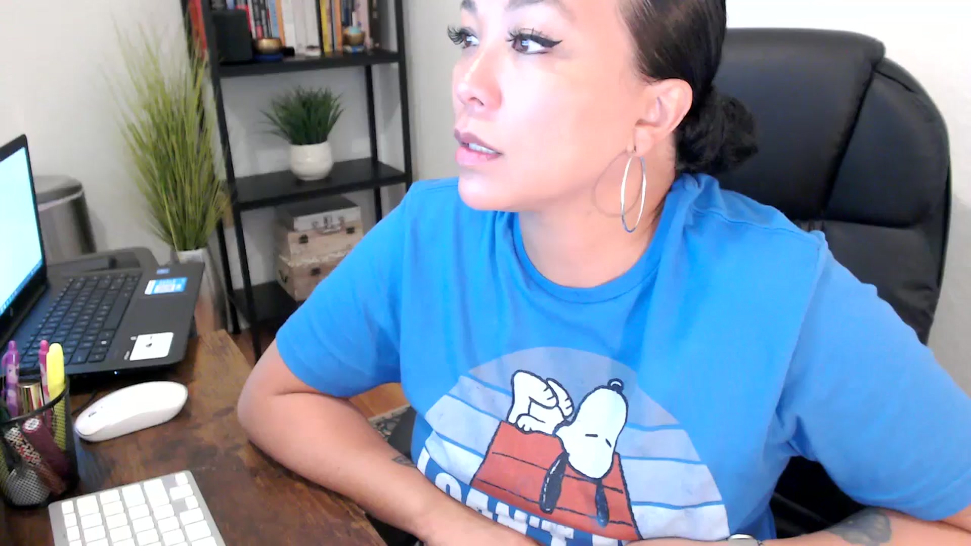 Gallery image thumbnail from MickaylaMoon's myfreecams stream on, 09/04/2024, 15:59 image 6 of 20