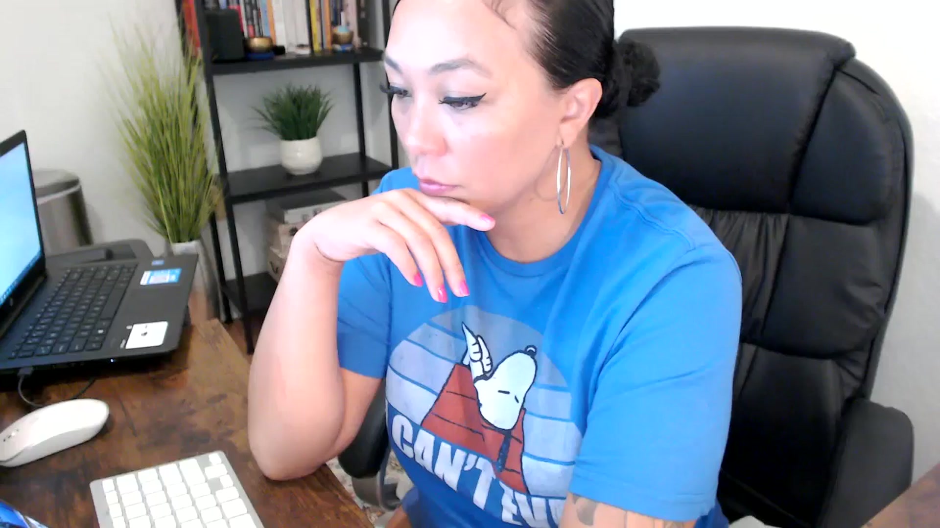 Gallery image thumbnail from MickaylaMoon's myfreecams stream on, 09/04/2024, 16:48 image 16 of 20
