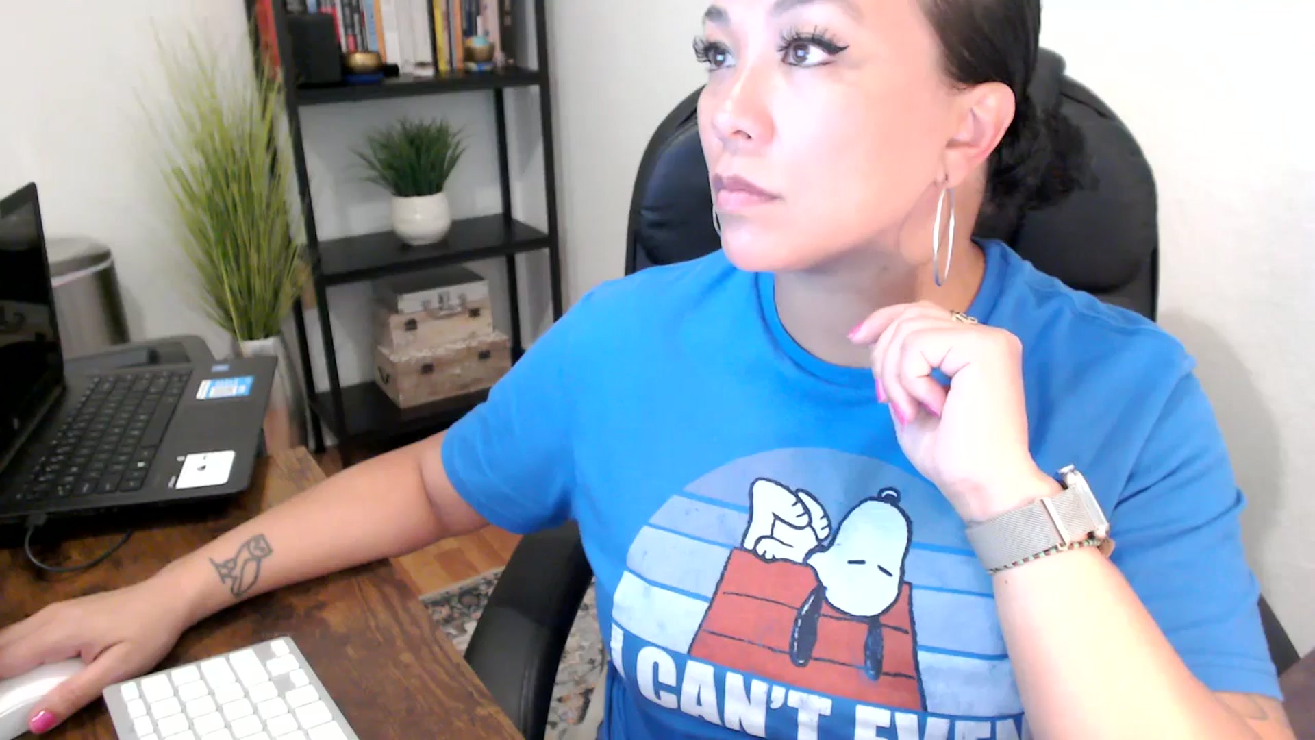 Gallery image thumbnail from MickaylaMoon's myfreecams stream on, 09/04/2024, 17:38 image 20 of 20
