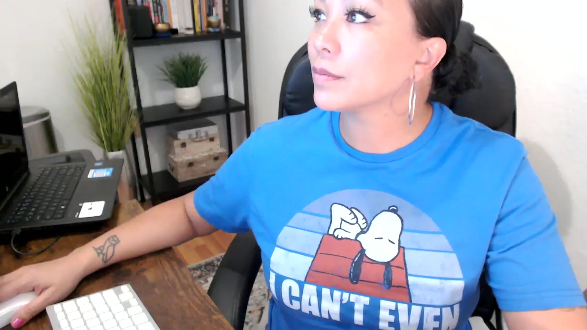 Gallery image thumbnail from MickaylaMoon's myfreecams stream on, 09/04/2024, 17:38 image 19 of 20