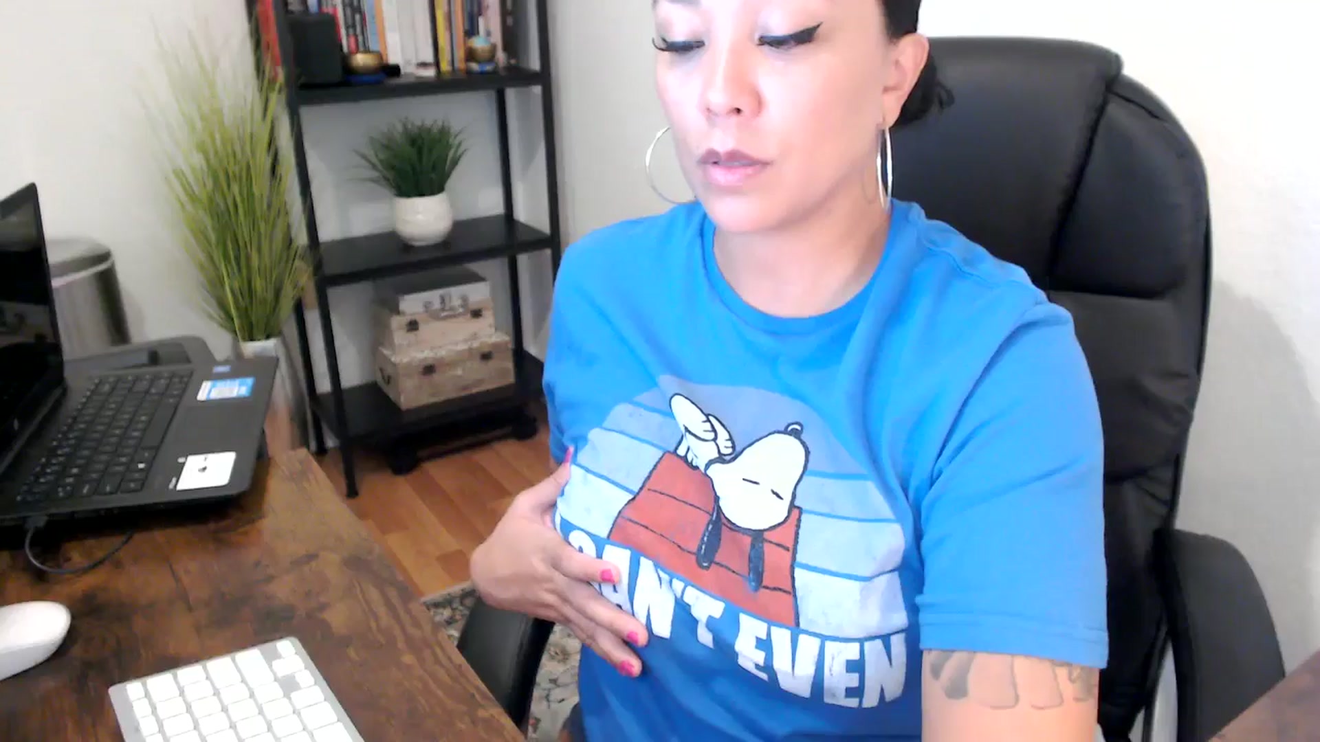 Gallery image thumbnail from MickaylaMoon's myfreecams stream on, 09/04/2024, 17:38 image 7 of 20