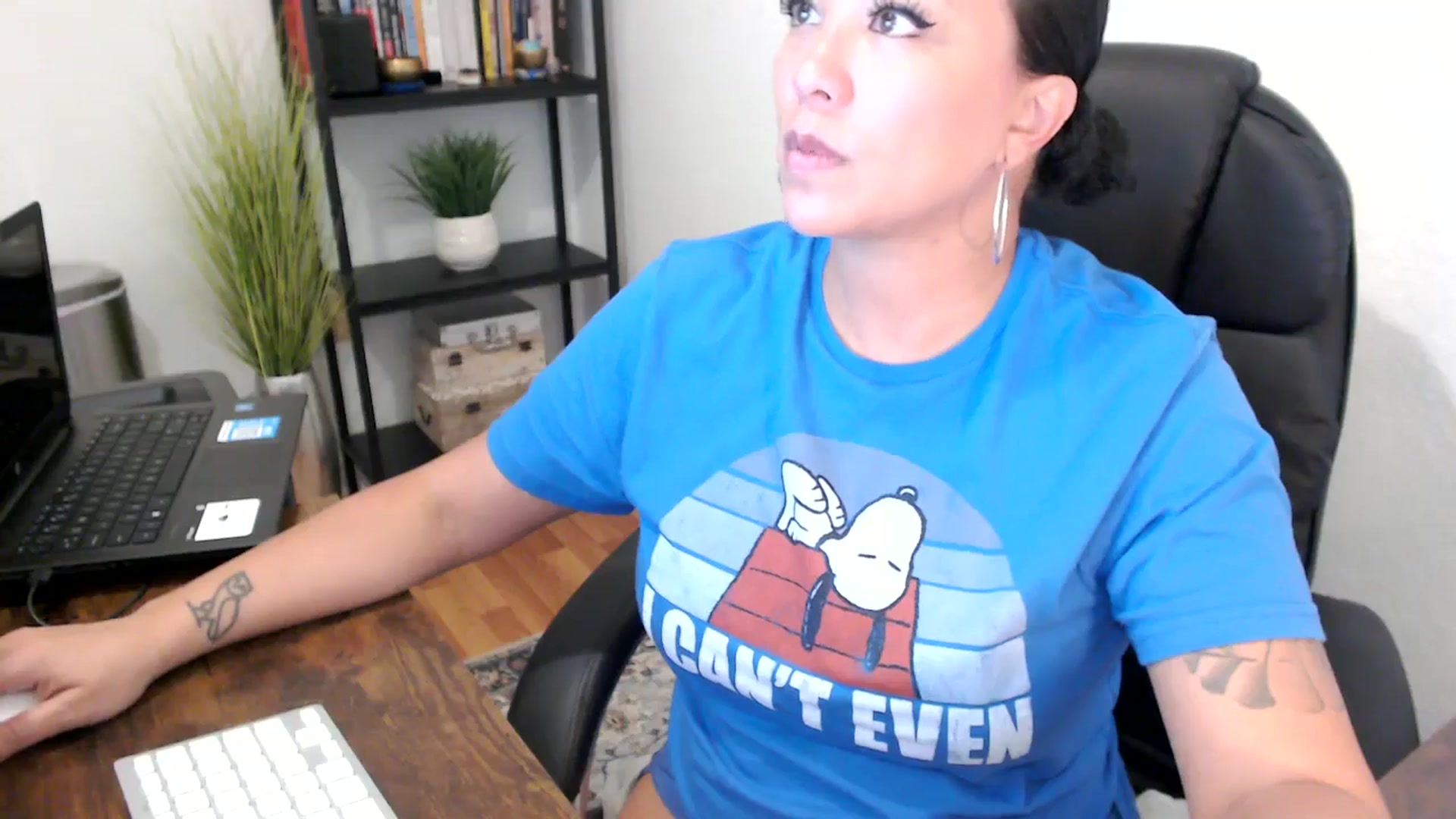 Gallery image thumbnail from MickaylaMoon's myfreecams stream on, 09/04/2024, 17:38 image 12 of 20