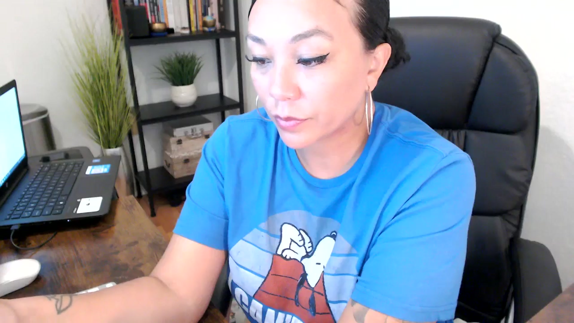 Gallery image thumbnail from MickaylaMoon's myfreecams stream on, 09/04/2024, 18:53 image 18 of 20