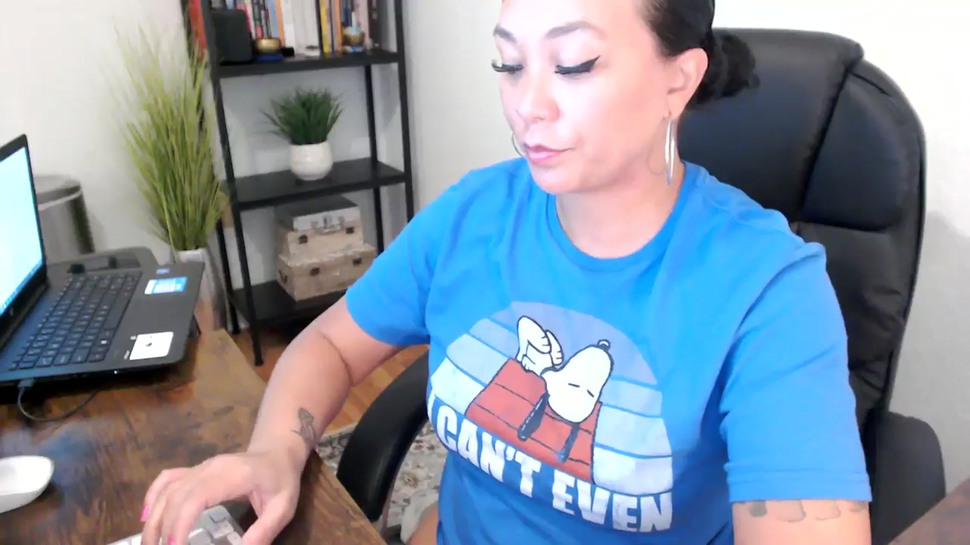 Gallery image thumbnail from MickaylaMoon's myfreecams stream on, 09/04/2024, 18:53 image 20 of 20