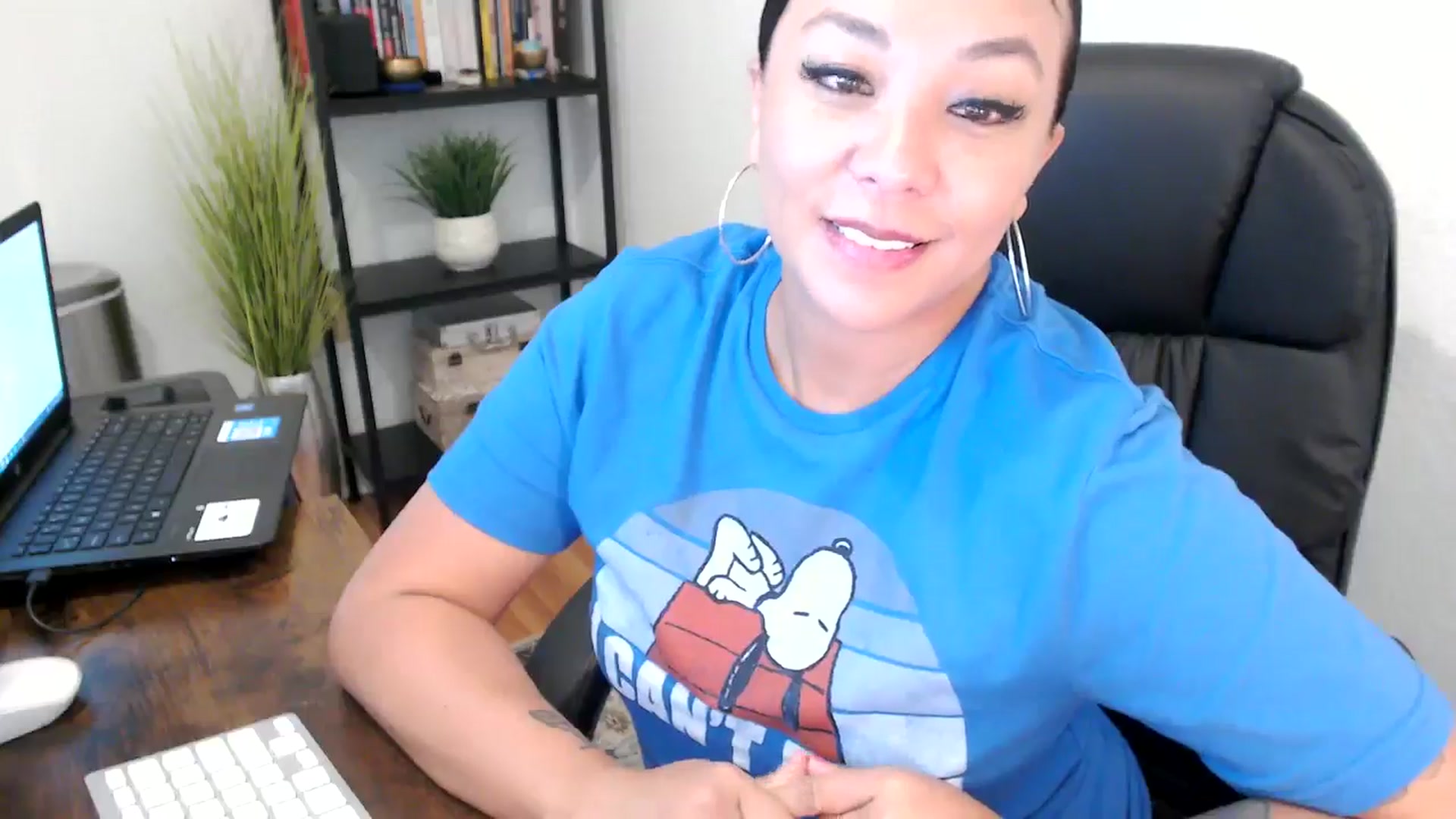 Gallery image thumbnail from MickaylaMoon's myfreecams stream on, 09/04/2024, 18:53 image 9 of 20