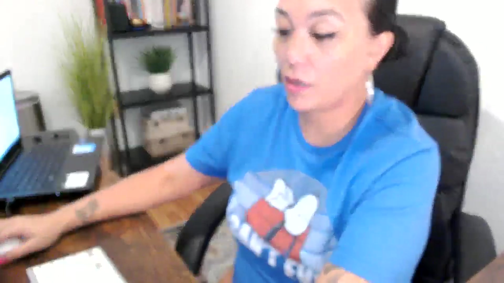 Gallery image thumbnail from MickaylaMoon's myfreecams stream on, 09/04/2024, 18:53 image 11 of 20