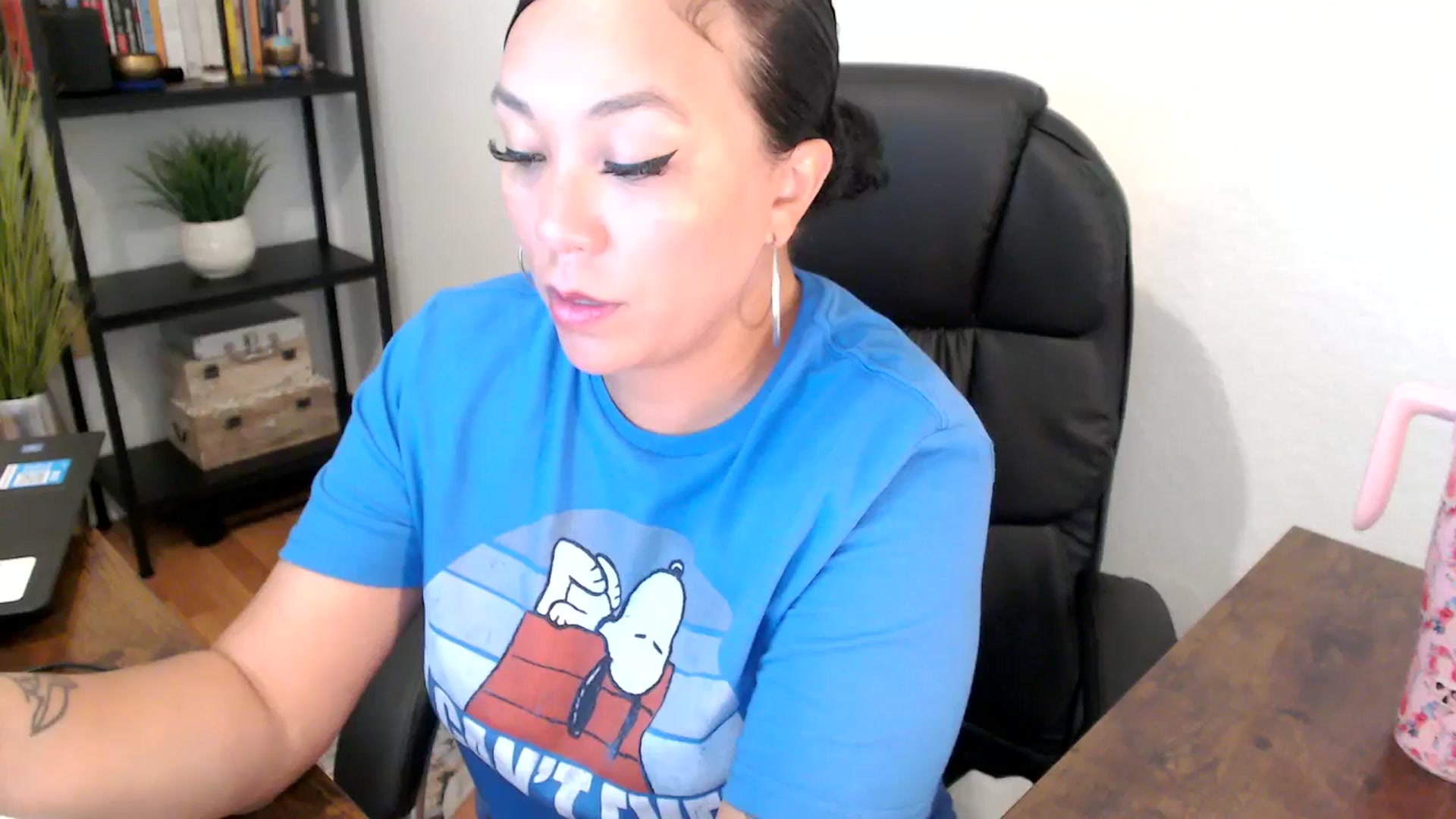 Gallery image thumbnail from MickaylaMoon's myfreecams stream on, 09/04/2024, 20:04 image 1 of 20