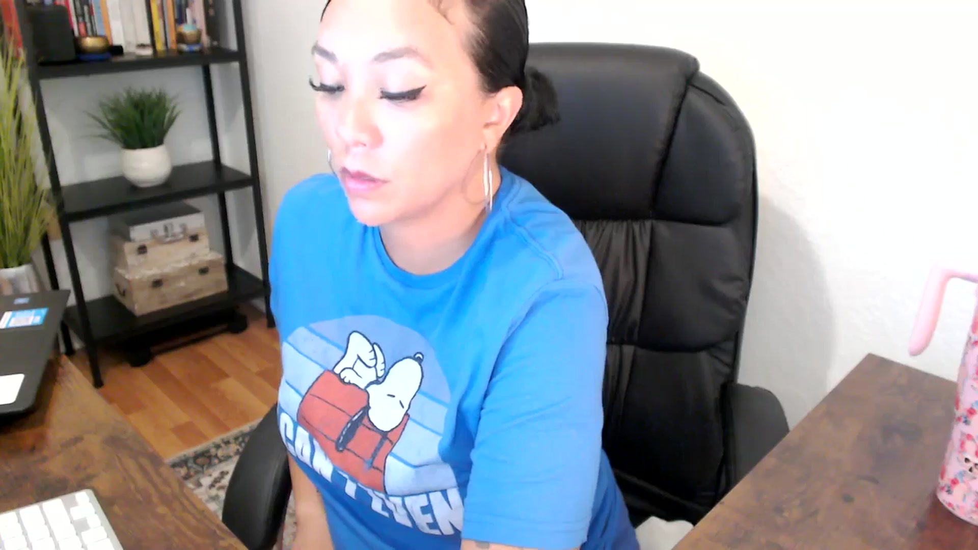 Gallery image thumbnail from MickaylaMoon's myfreecams stream on, 09/04/2024, 20:04 image 3 of 20