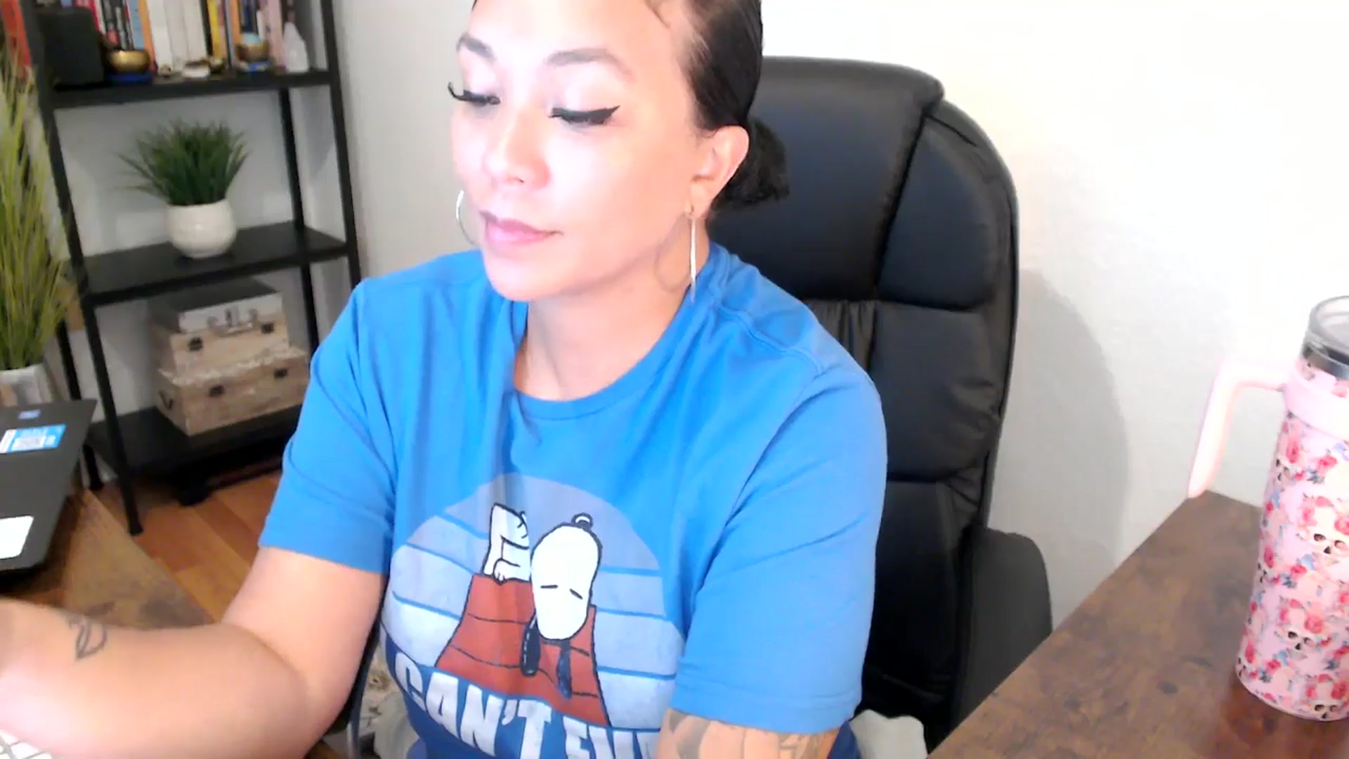 Gallery image thumbnail from MickaylaMoon's myfreecams stream on, 09/04/2024, 20:33 image 17 of 20
