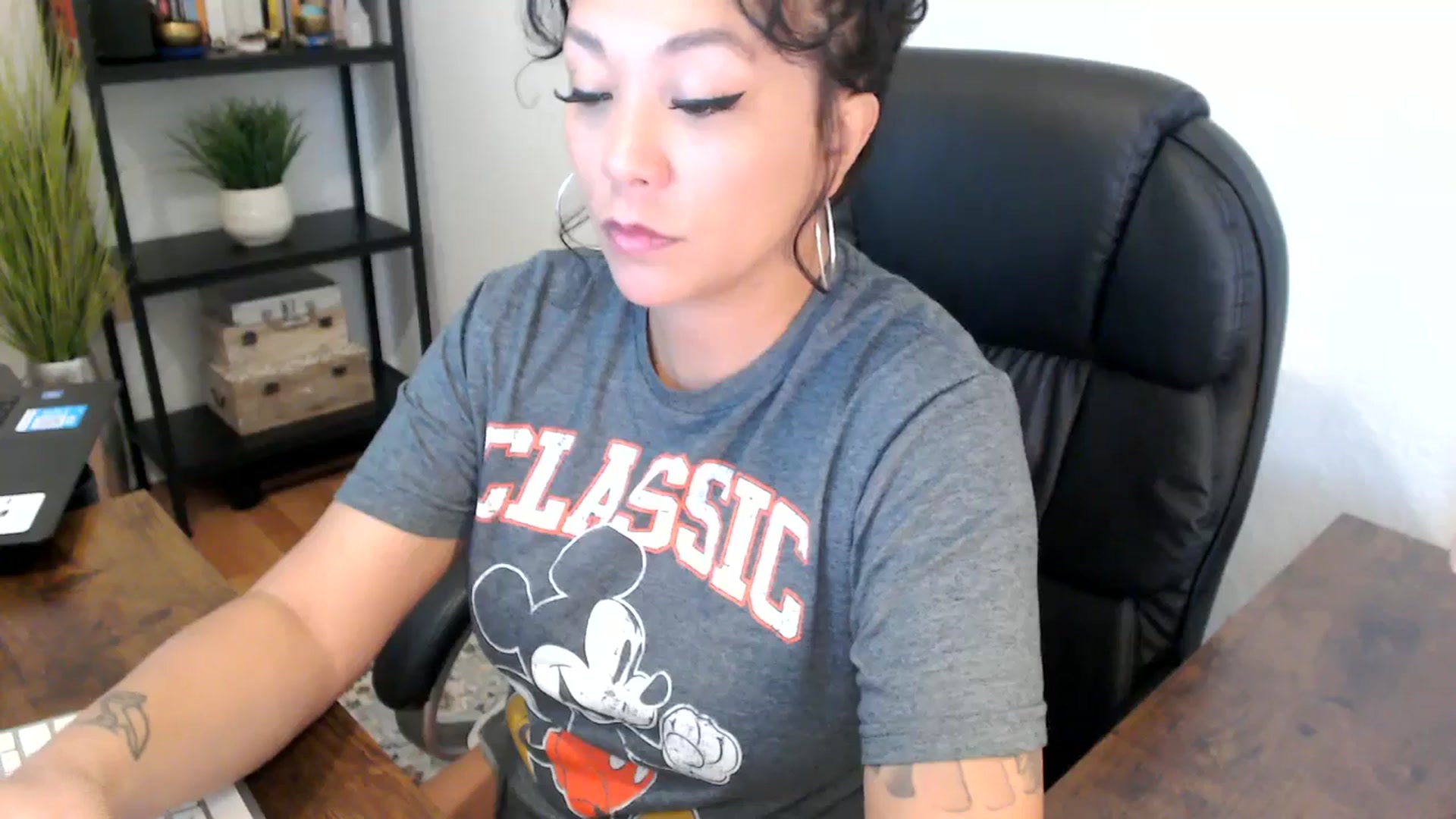 Gallery image thumbnail from MickaylaMoon's myfreecams stream on, 09/05/2024, 14:42 image 2 of 20
