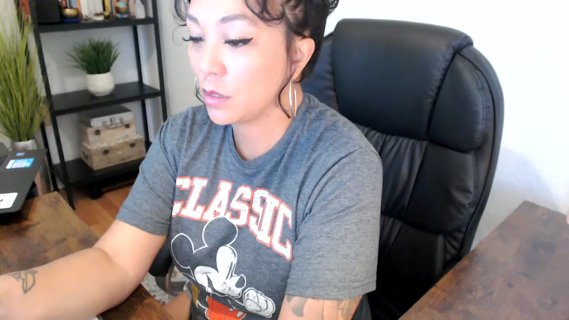 Gallery image thumbnail from MickaylaMoon's myfreecams stream on, 09/05/2024, 14:42 image 7 of 20
