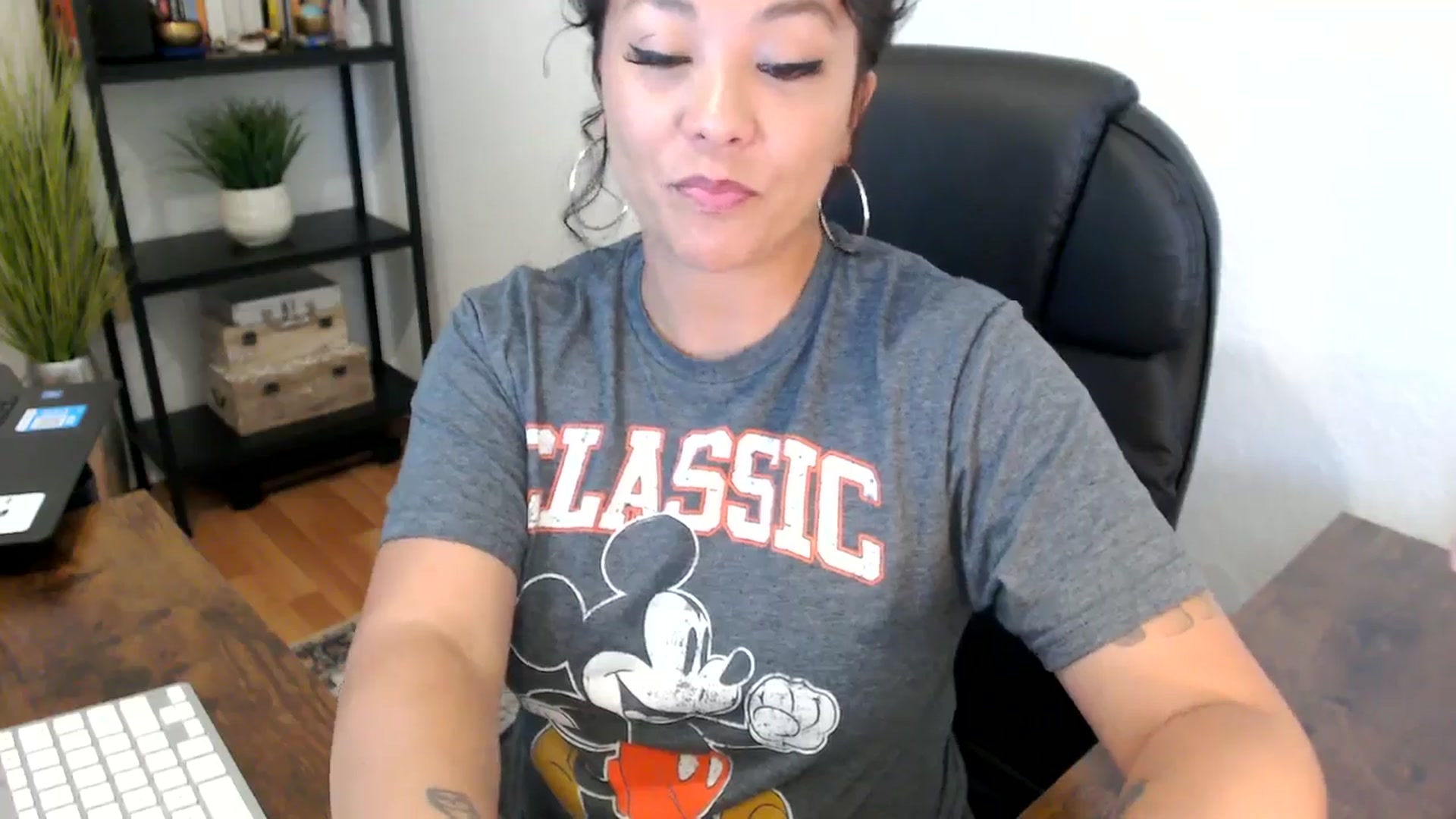 Gallery image thumbnail from MickaylaMoon's myfreecams stream on, 09/05/2024, 14:42 image 4 of 20
