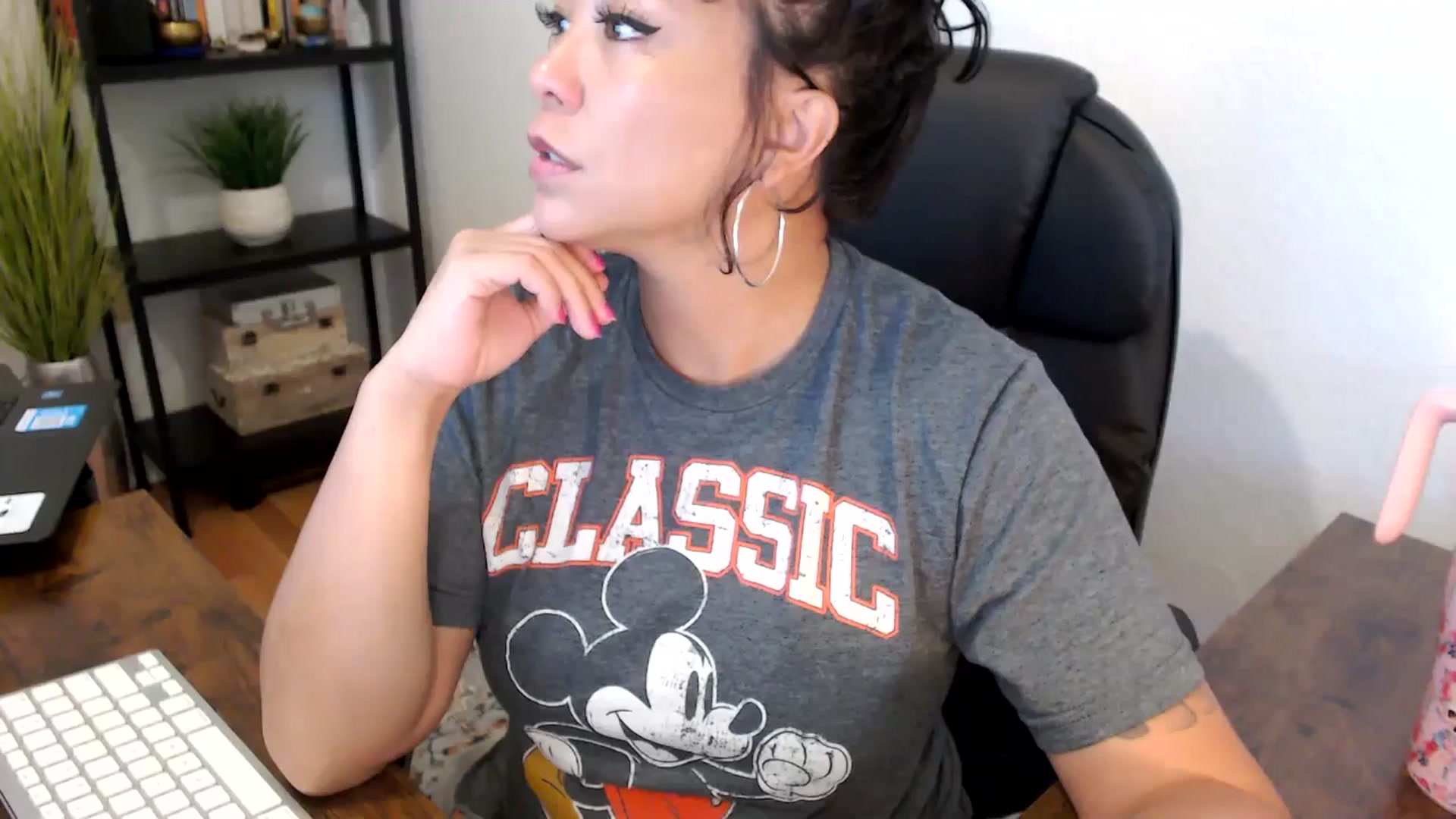 Gallery image thumbnail from MickaylaMoon's myfreecams stream on, 09/05/2024, 14:42 image 15 of 20