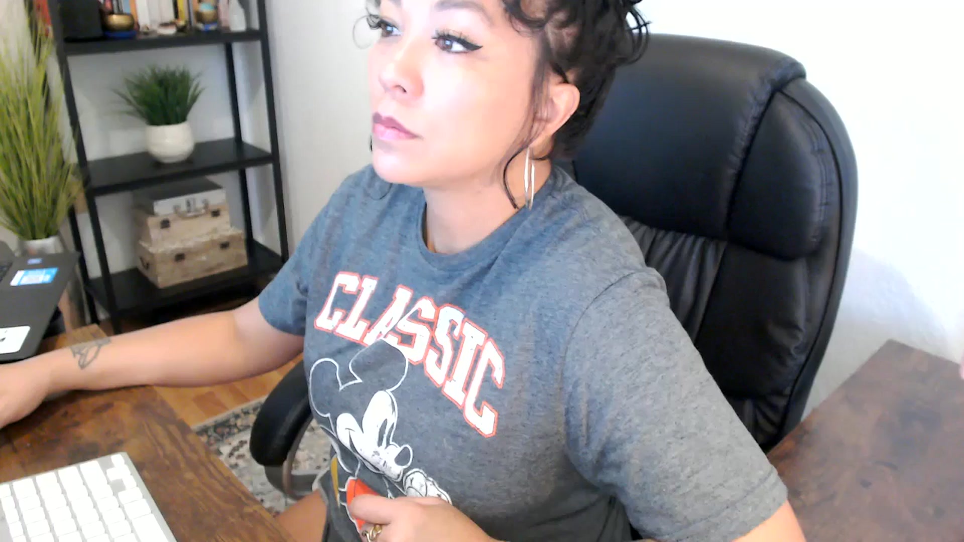 Gallery image thumbnail from MickaylaMoon's myfreecams stream on, 09/05/2024, 14:42 image 1 of 20