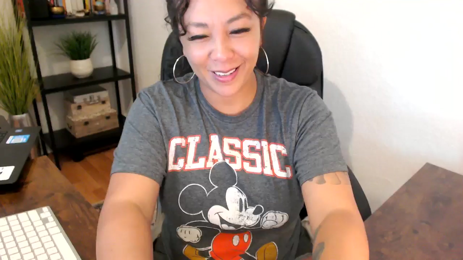 Gallery image thumbnail from MickaylaMoon's myfreecams stream on, 09/05/2024, 15:56 image 8 of 20