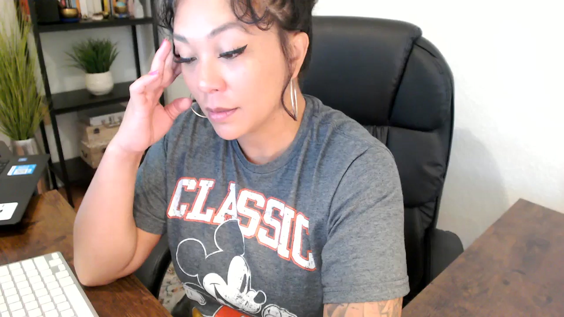 Gallery image thumbnail from MickaylaMoon's myfreecams stream on, 09/05/2024, 15:56 image 11 of 20