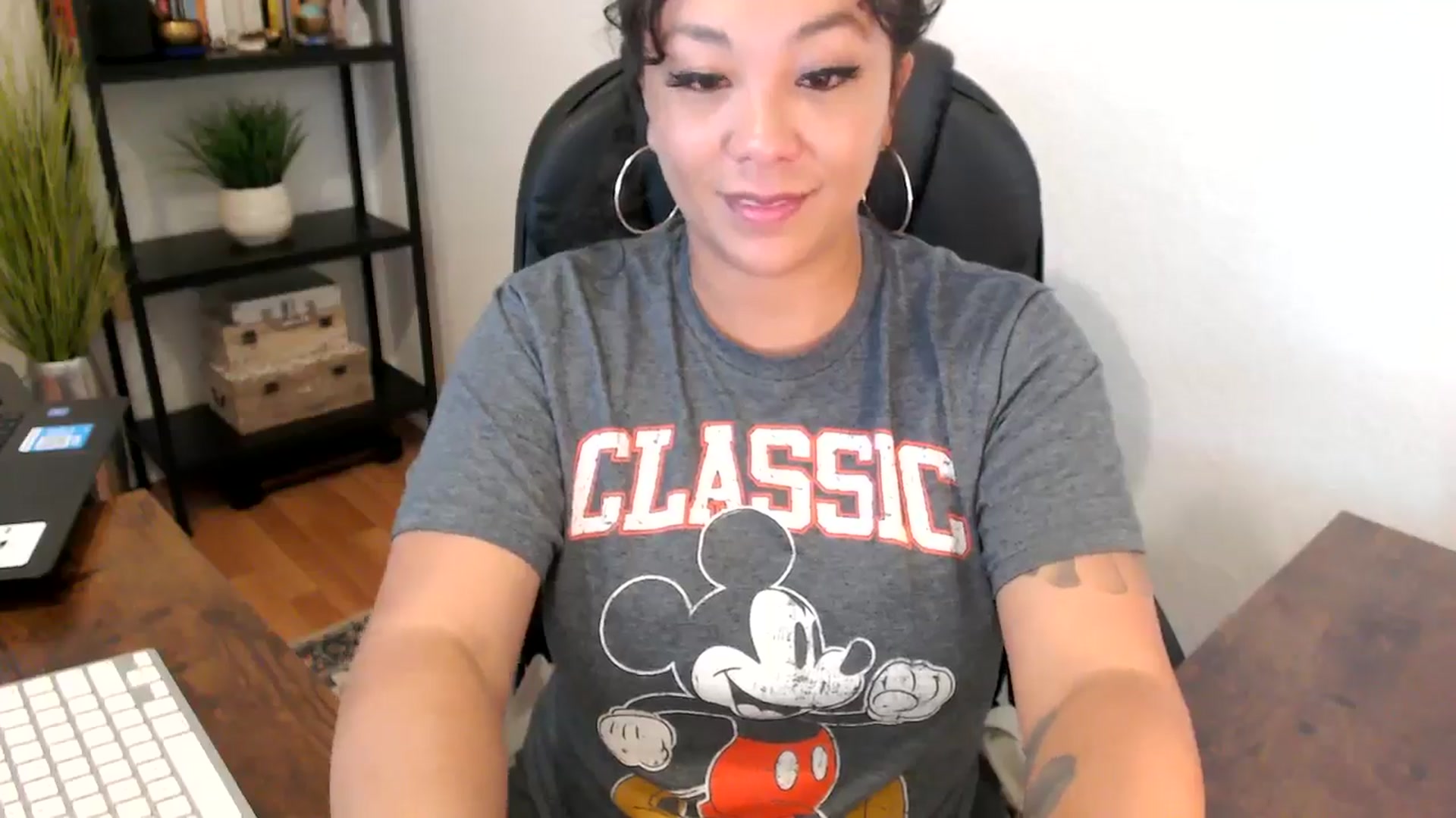 Gallery image thumbnail from MickaylaMoon's myfreecams stream on, 09/05/2024, 15:56 image 9 of 20