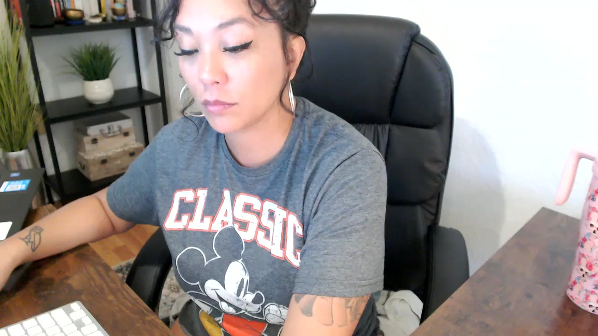 Gallery image thumbnail from MickaylaMoon's myfreecams stream on, 09/05/2024, 16:41 image 14 of 20