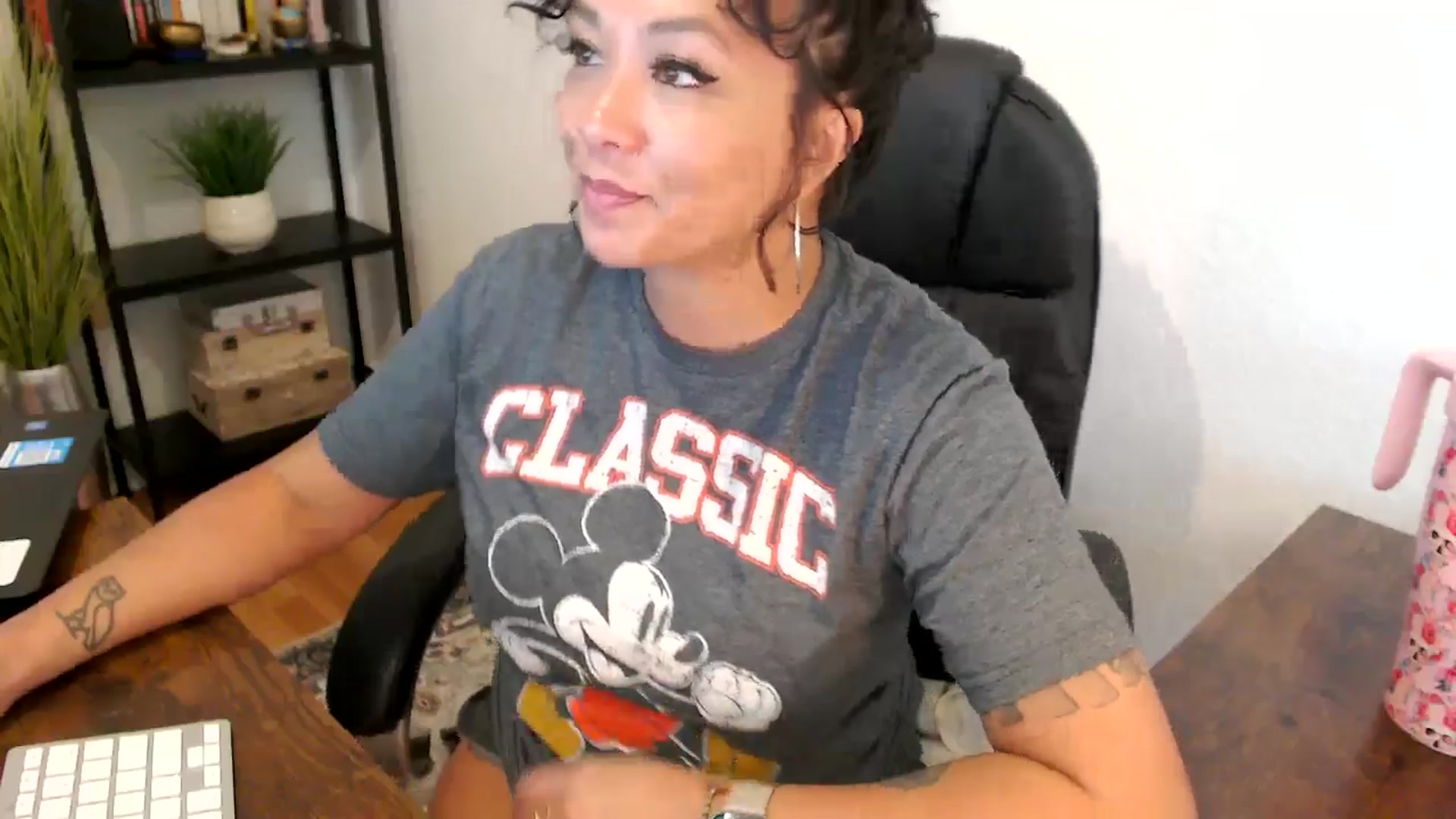Gallery image thumbnail from MickaylaMoon's myfreecams stream on, 09/05/2024, 17:16 image 19 of 20