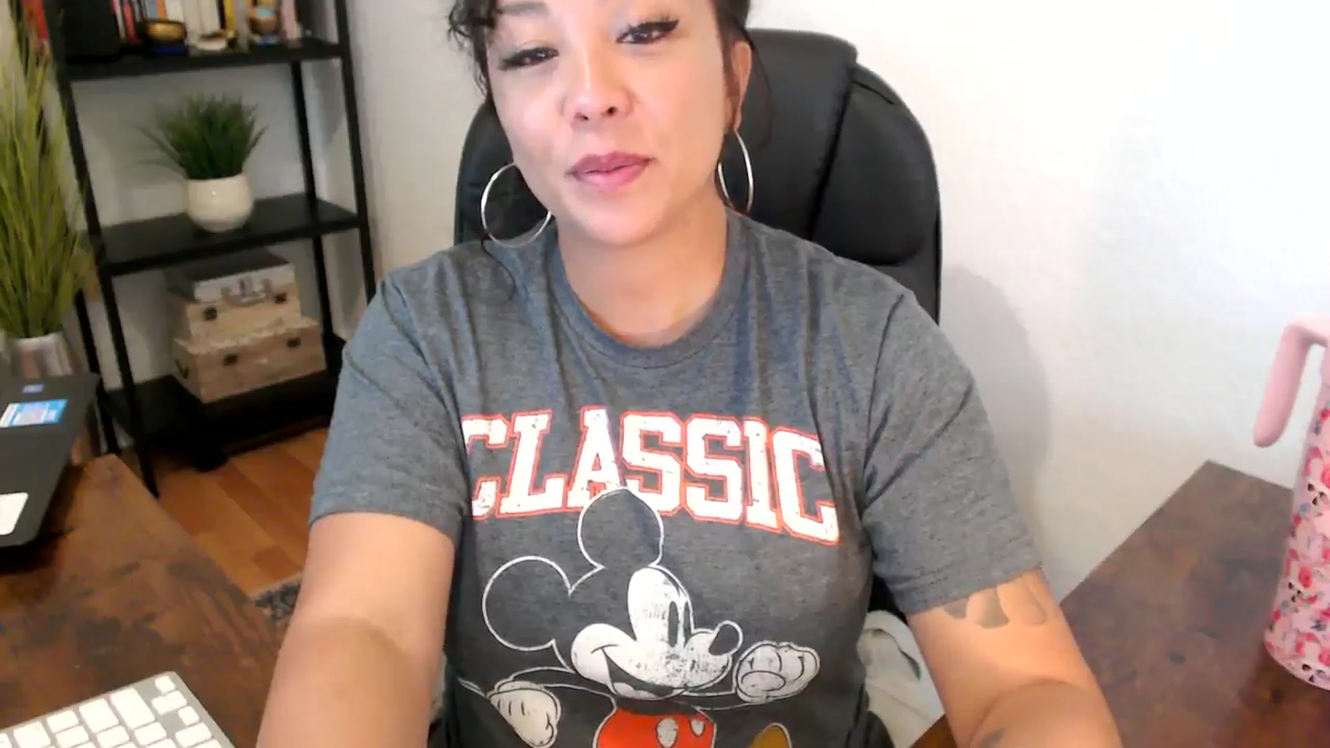 Gallery image thumbnail from MickaylaMoon's myfreecams stream on, 09/05/2024, 17:16 image 5 of 20