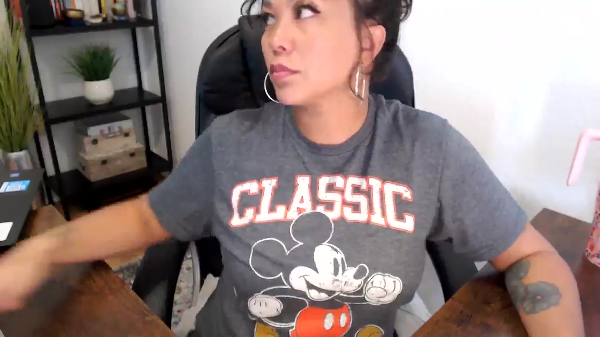Gallery image thumbnail from MickaylaMoon's myfreecams stream on, 09/05/2024, 19:15 image 8 of 20