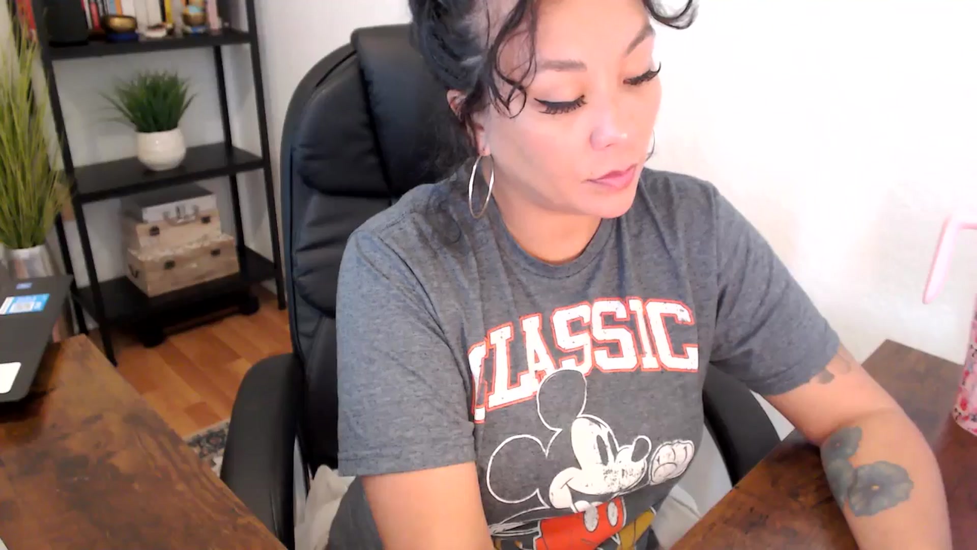 Gallery image thumbnail from MickaylaMoon's myfreecams stream on, 09/05/2024, 19:15 image 7 of 20