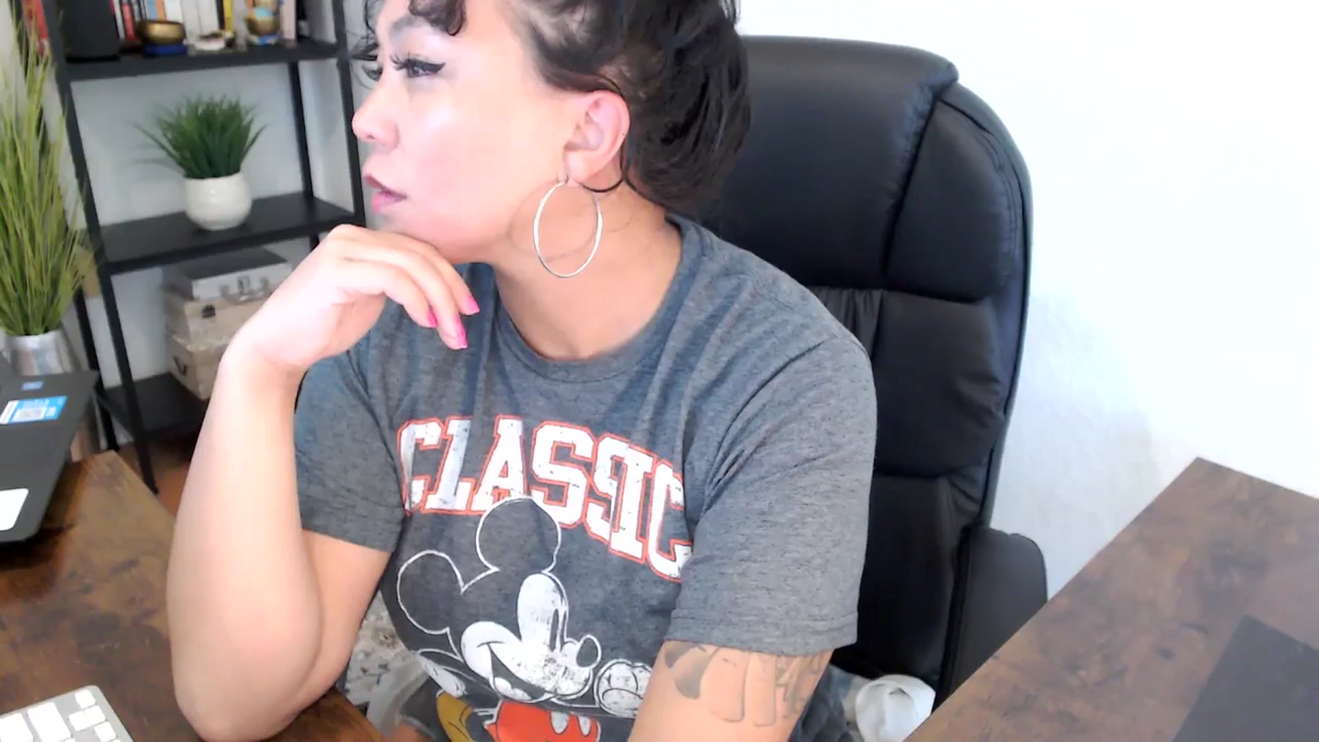 Gallery image thumbnail from MickaylaMoon's myfreecams stream on, 09/05/2024, 20:30 image 2 of 20