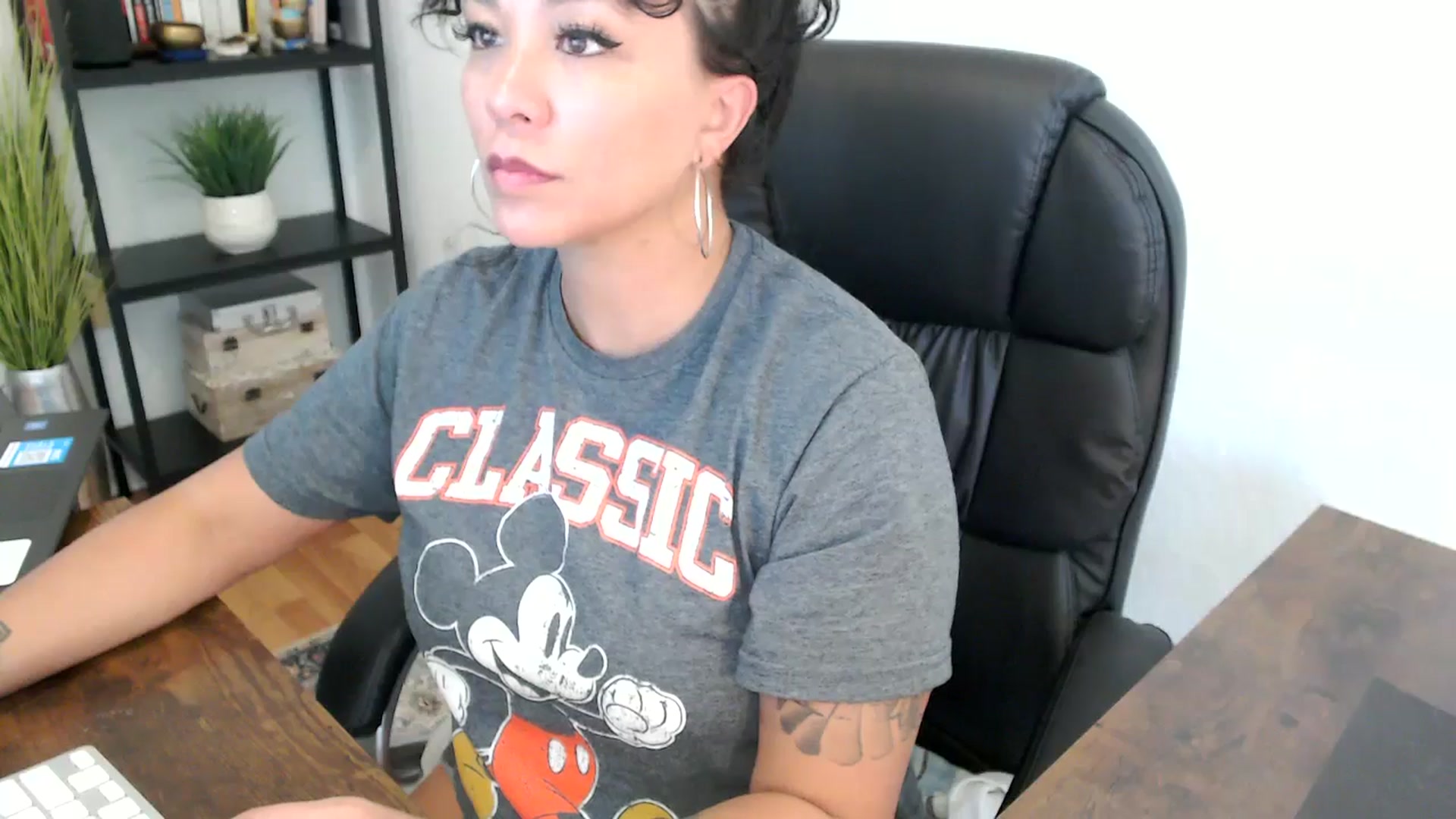 Gallery image thumbnail from MickaylaMoon's myfreecams stream on, 09/05/2024, 20:30 image 17 of 20
