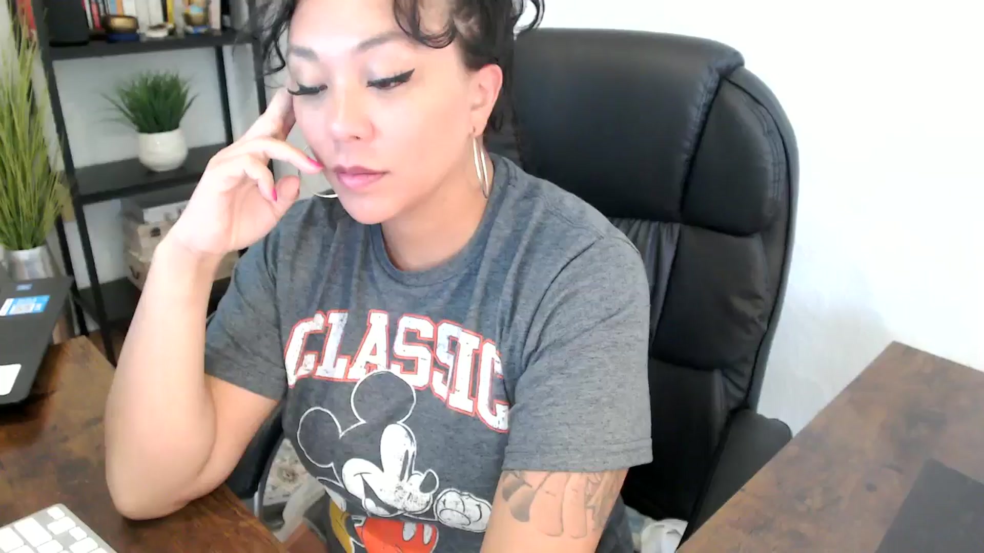 Gallery image thumbnail from MickaylaMoon's myfreecams stream on, 09/05/2024, 20:30 image 11 of 20