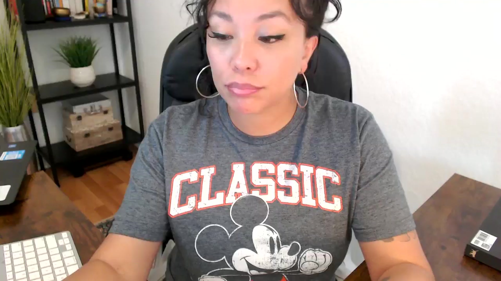 Gallery image thumbnail from MickaylaMoon's myfreecams stream on, 09/05/2024, 21:00 image 16 of 20