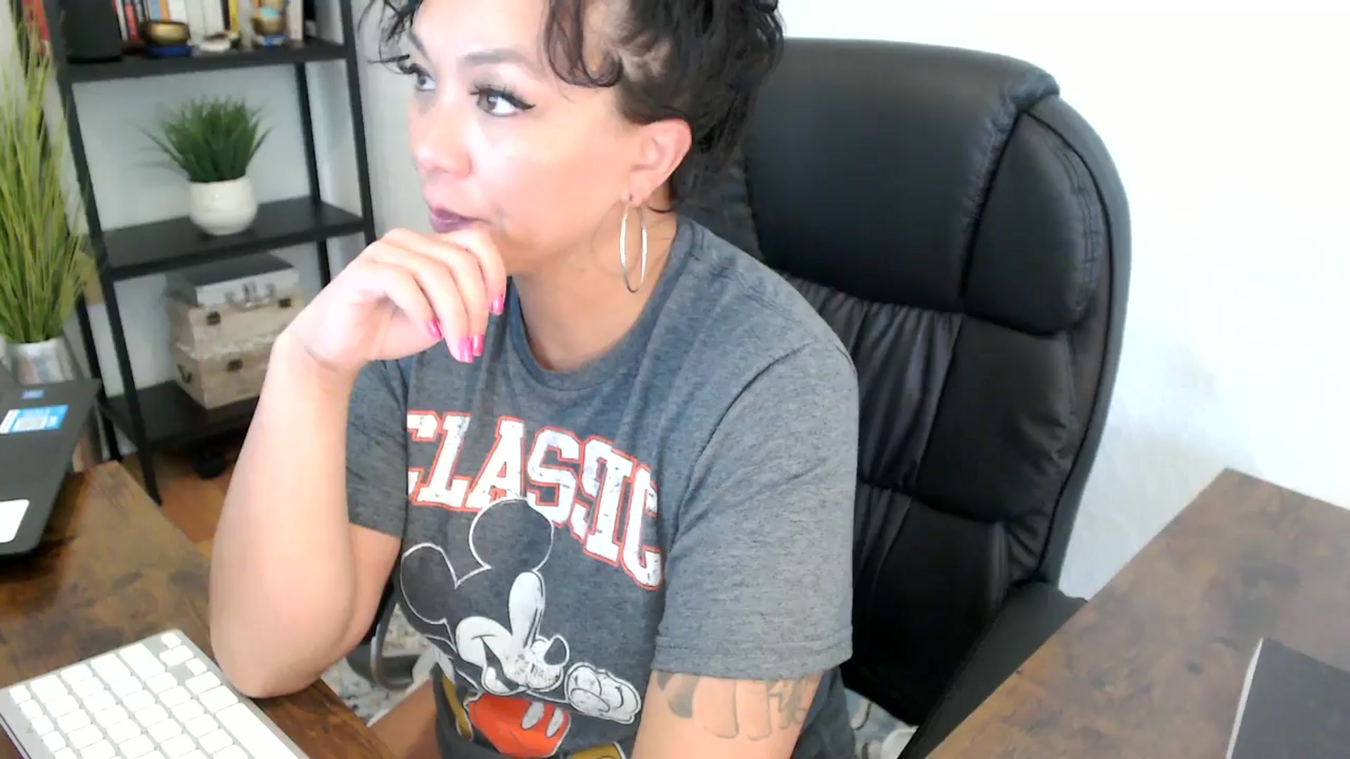 Gallery image thumbnail from MickaylaMoon's myfreecams stream on, 09/05/2024, 21:00 image 6 of 20