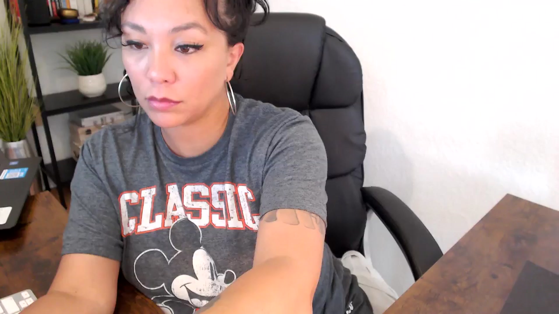 Gallery image thumbnail from MickaylaMoon's myfreecams stream on, 09/05/2024, 21:00 image 1 of 20