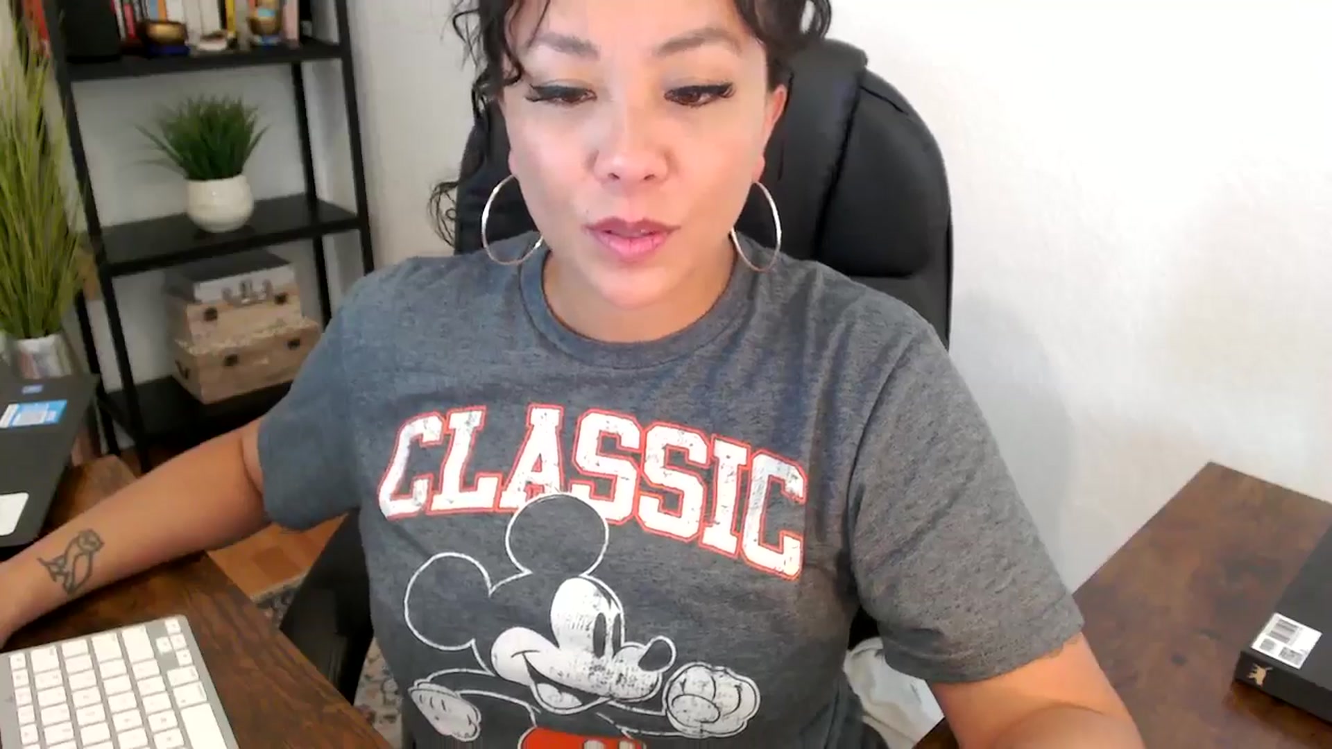 Gallery image thumbnail from MickaylaMoon's myfreecams stream on, 09/05/2024, 21:00 image 11 of 20