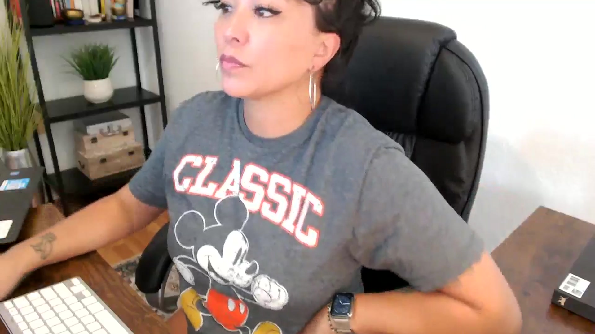 Gallery image thumbnail from MickaylaMoon's myfreecams stream on, 09/05/2024, 21:00 image 10 of 20