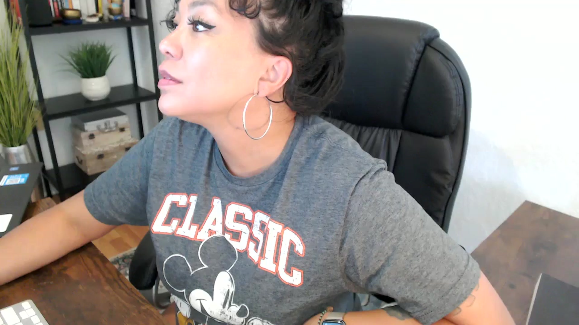 Gallery image thumbnail from MickaylaMoon's myfreecams stream on, 09/05/2024, 21:00 image 3 of 20