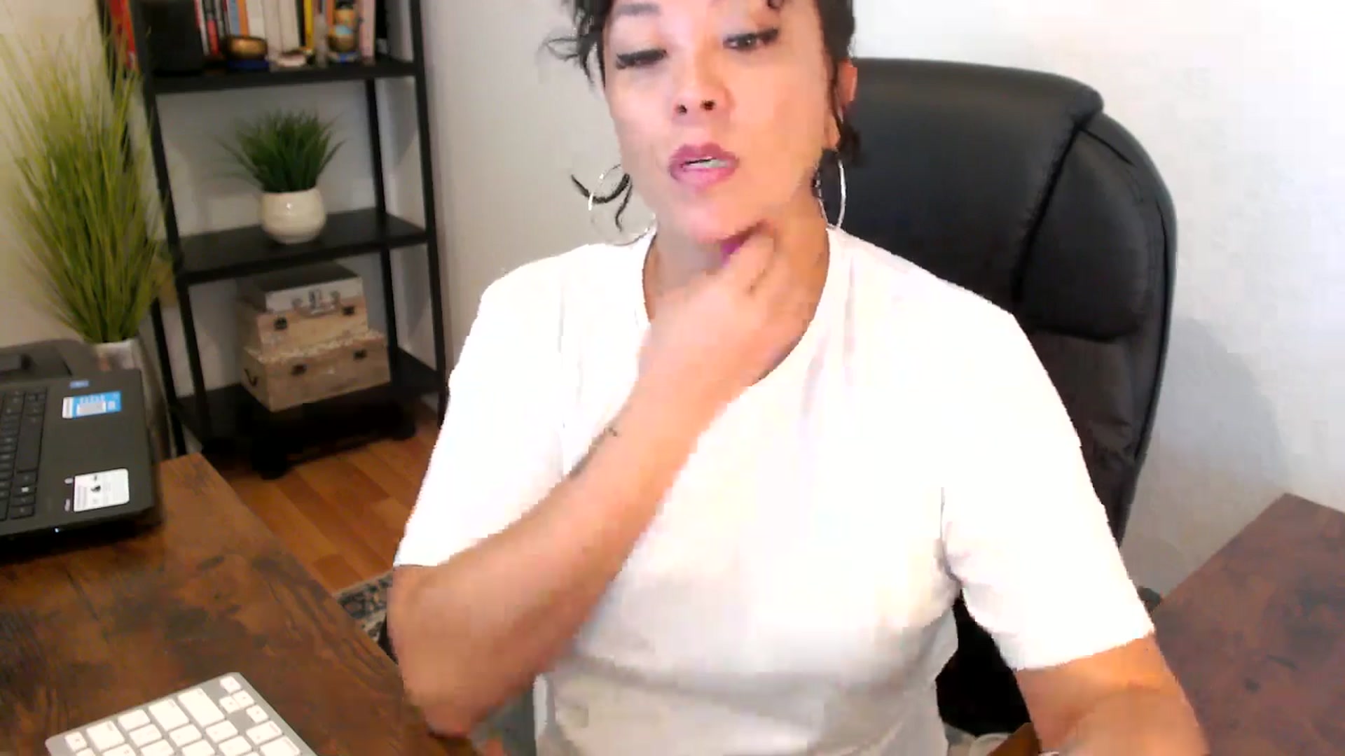 Gallery image thumbnail from MickaylaMoon's myfreecams stream on, 09/06/2024, 14:45 image 19 of 20