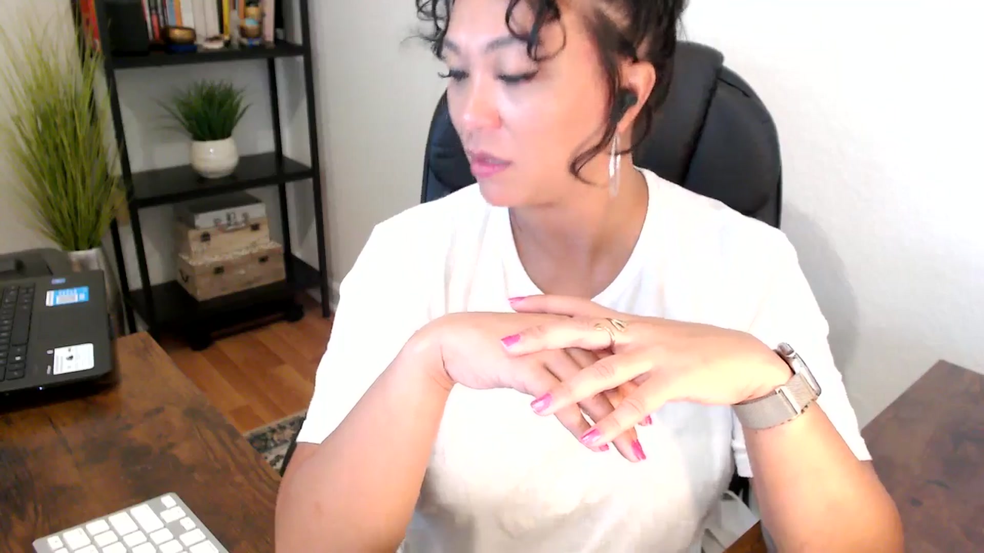 Gallery image thumbnail from MickaylaMoon's myfreecams stream on, 09/06/2024, 15:45 image 7 of 20