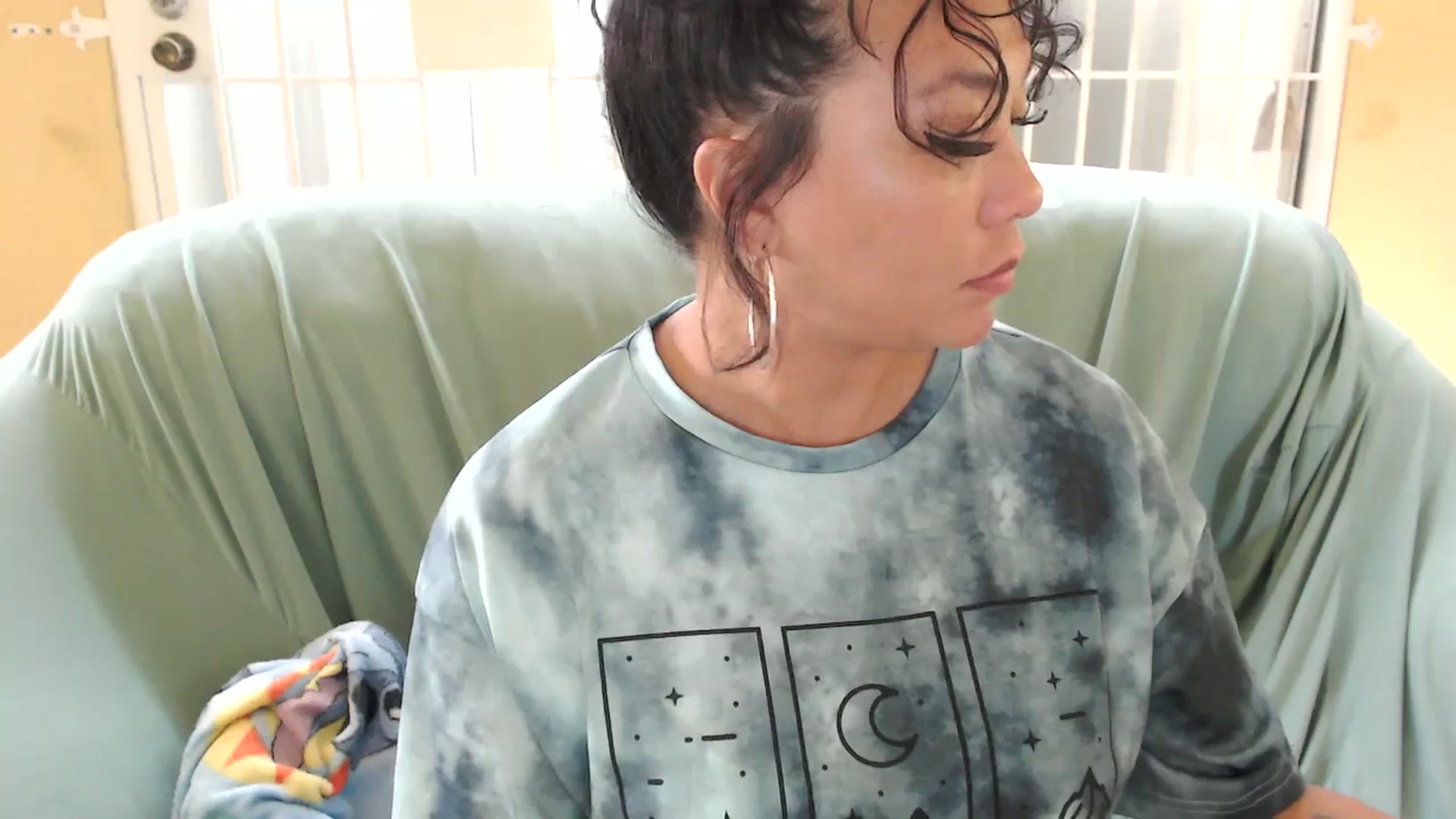 Gallery image thumbnail from MickaylaMoon's myfreecams stream on, 09/08/2024, 18:45 image 17 of 20