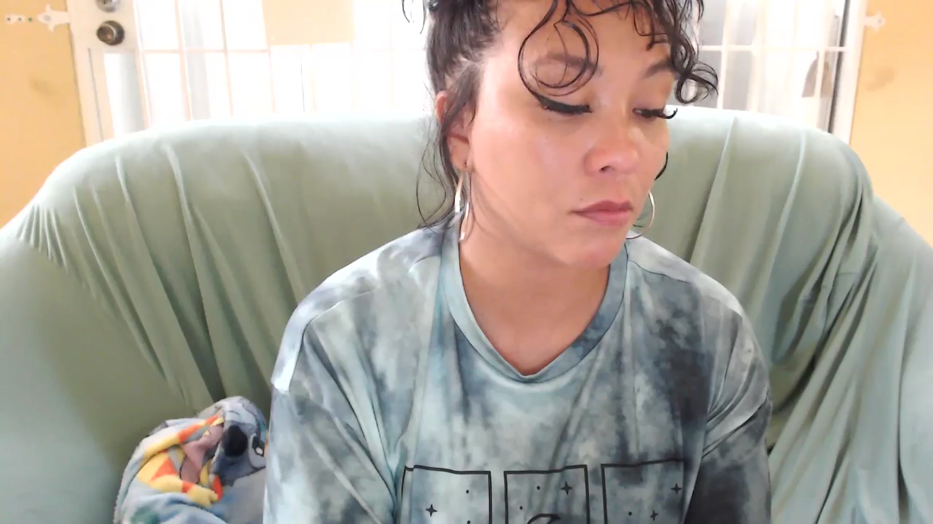 Gallery image thumbnail from MickaylaMoon's myfreecams stream on, 09/08/2024, 18:45 image 4 of 20