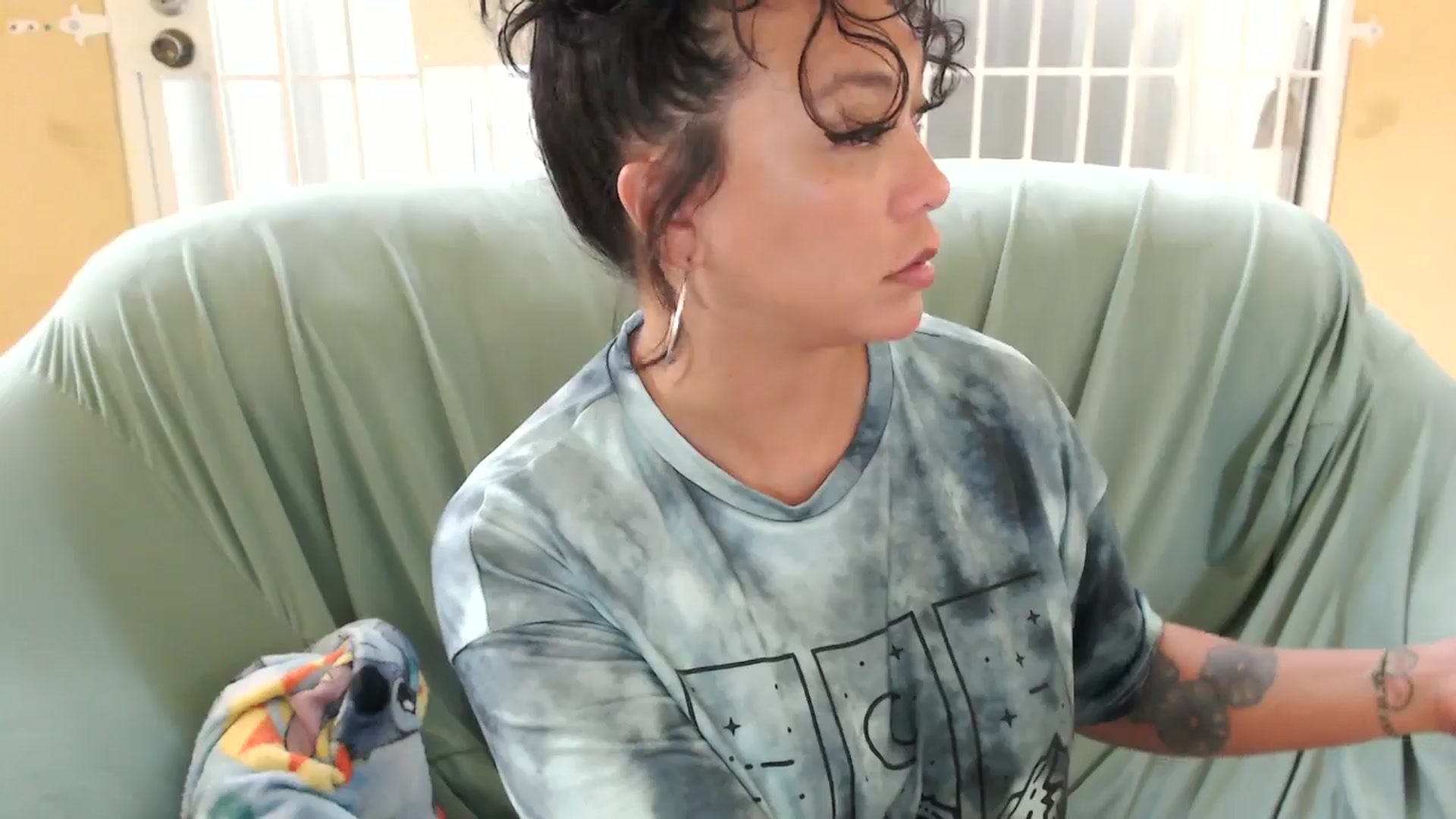 Gallery image thumbnail from MickaylaMoon's myfreecams stream on, 09/08/2024, 18:45 image 3 of 20