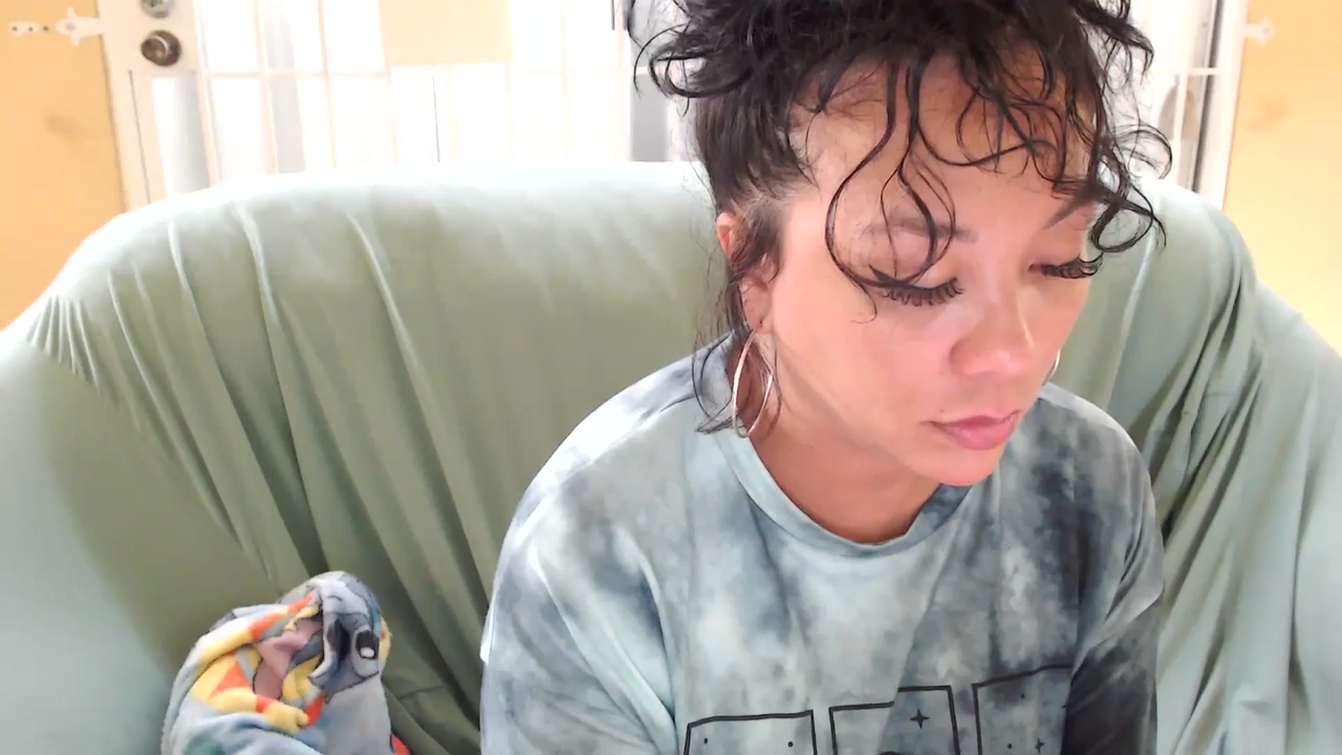 Gallery image thumbnail from MickaylaMoon's myfreecams stream on, 09/08/2024, 18:45 image 18 of 20